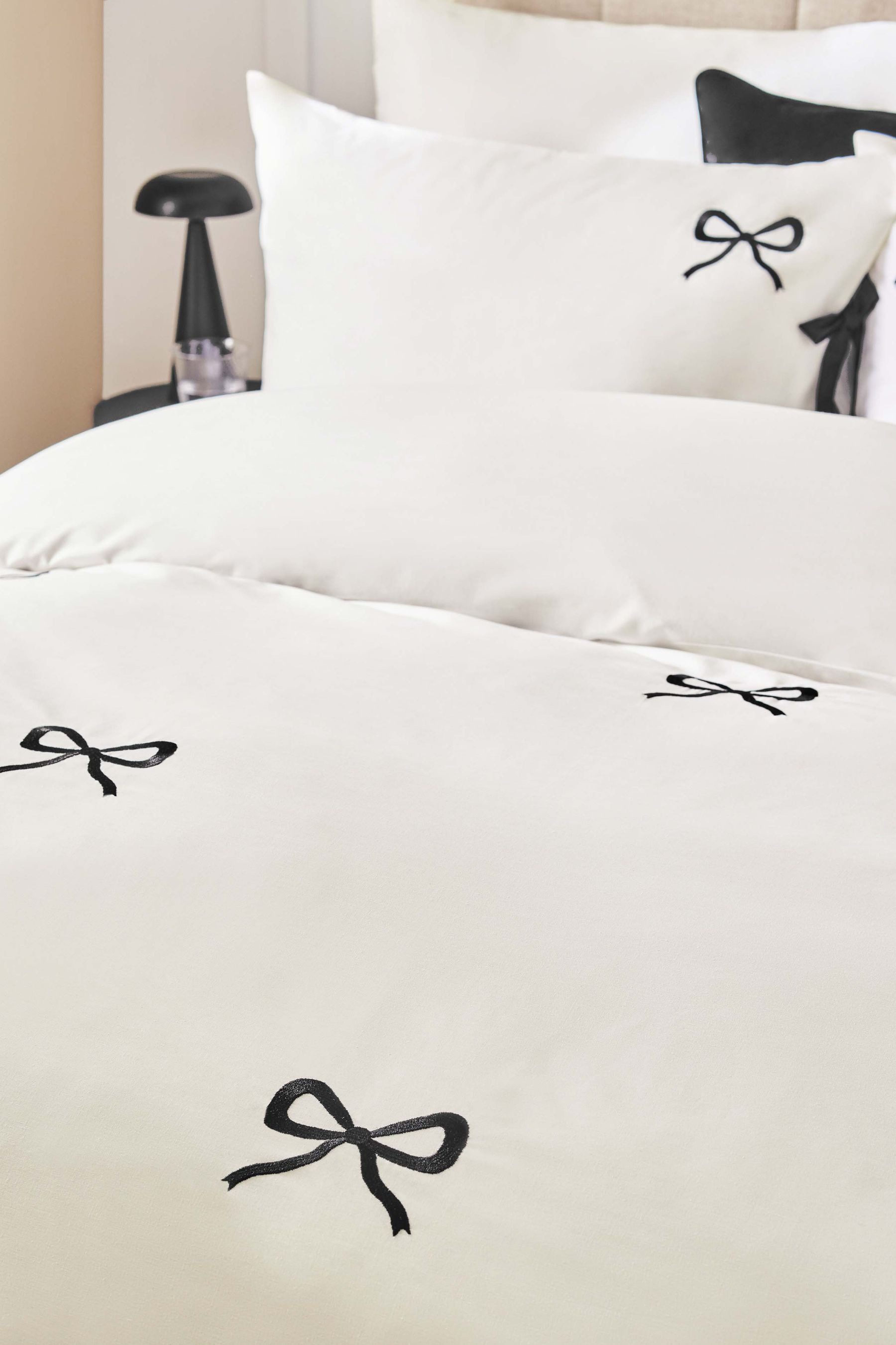 Next Bett-Set Bettgarnitur mit Schleifen-Stickerei, Bezug: Baumwolle, Polye günstig online kaufen