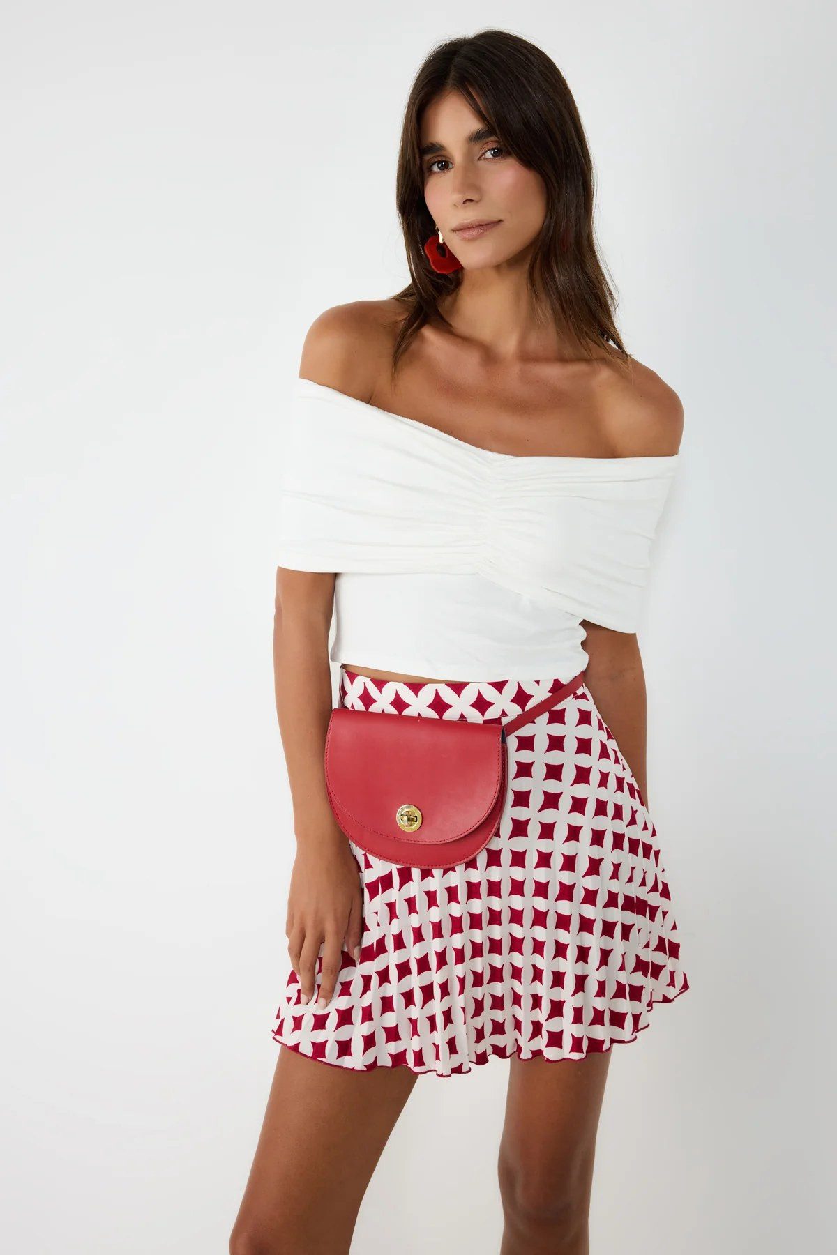 T-Shirt Bluse mit U-Boot-Ausschnitt und geraffter Vorderseite