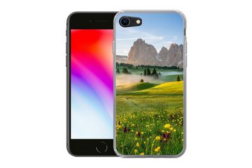 MuchoWow Handyhülle Natur auf der Alm, Handyhülle Apple iPhone 7, Smartphone-Bumper, Print, Handy Schutzhülle