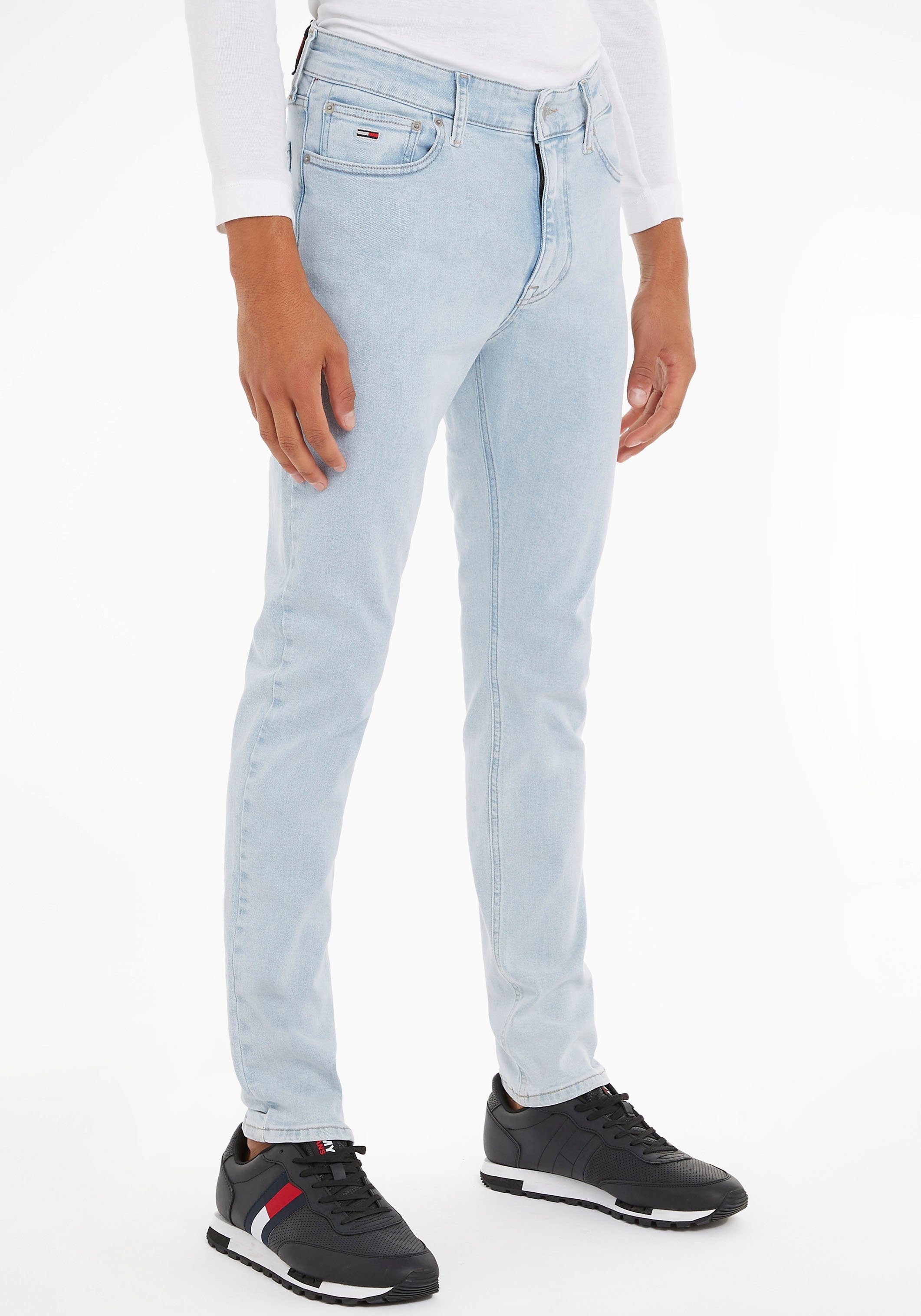 Tommy Jeans Skinny-fit-Jeans SIMON SKNY mit Markenlabel DenimLight