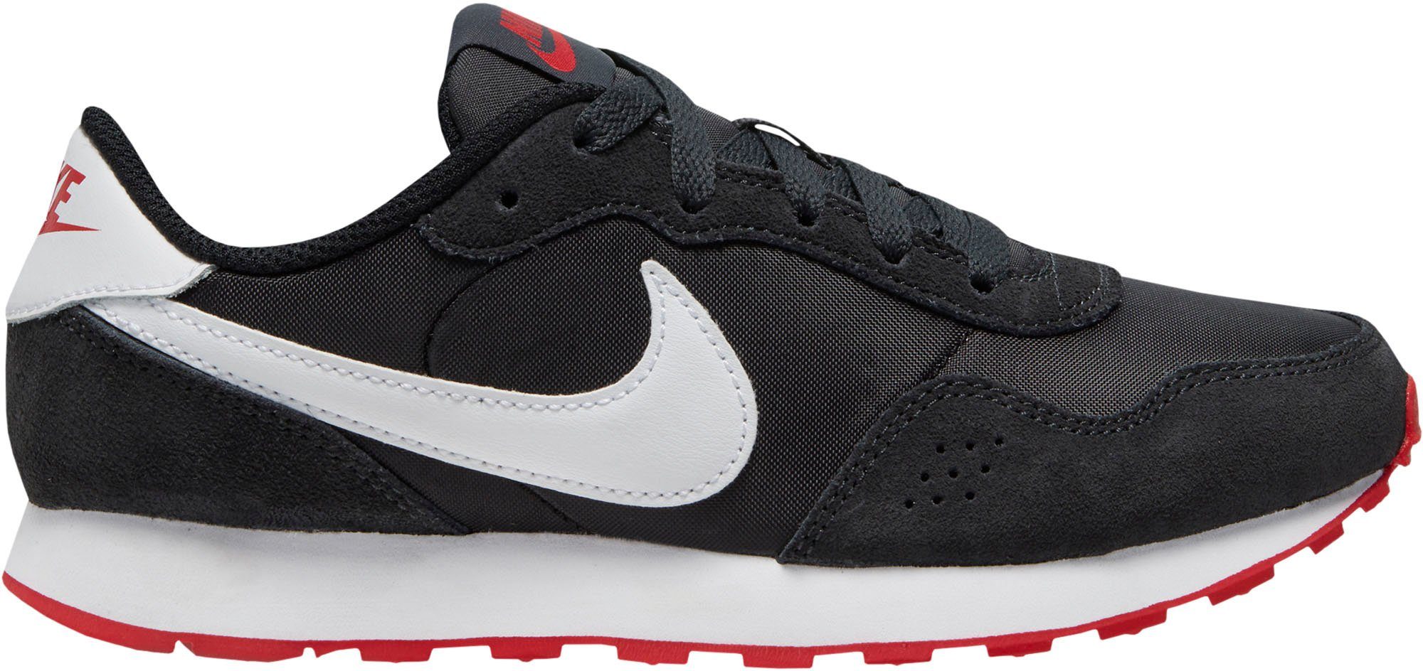 Nike Sportswear MD VALIANT Sneaker (GS) BLACK-WHITE-DK-SMOKE-GREY-UNIVERSITY-RED