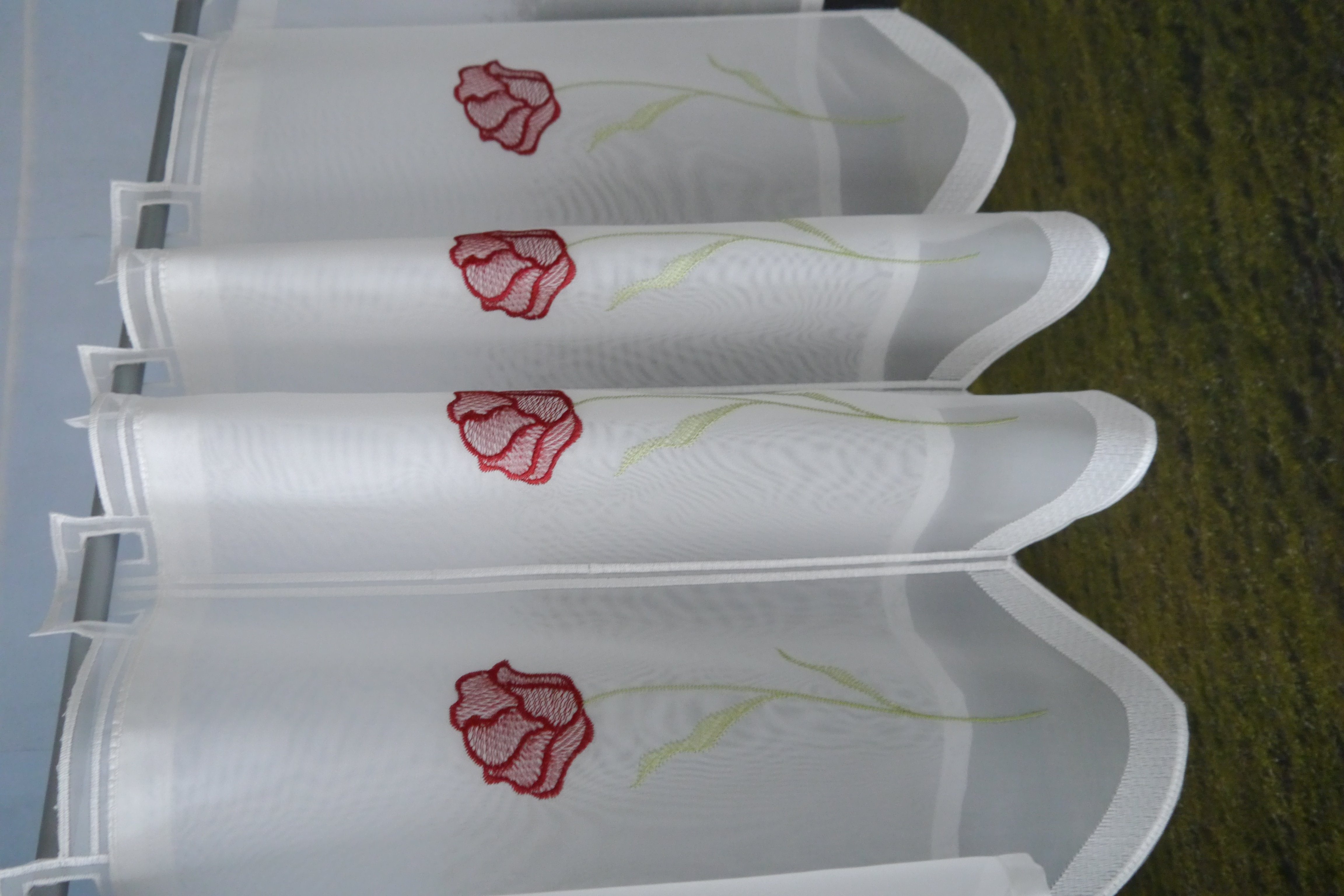 2218 cm Stickerei Weiß 45x140 Rose (1 EXPERIENCE, Küchengardine St), halbtransparent, Bistrogardine Schlaufen Scheibengardine Voile, Scheibengardine, Kurzgardine Rose