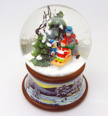 MINIUM-Collection Schneekugel Familie Schlitten Winterwald auf Winterlandschaft Sockel Spieluhr 10cm