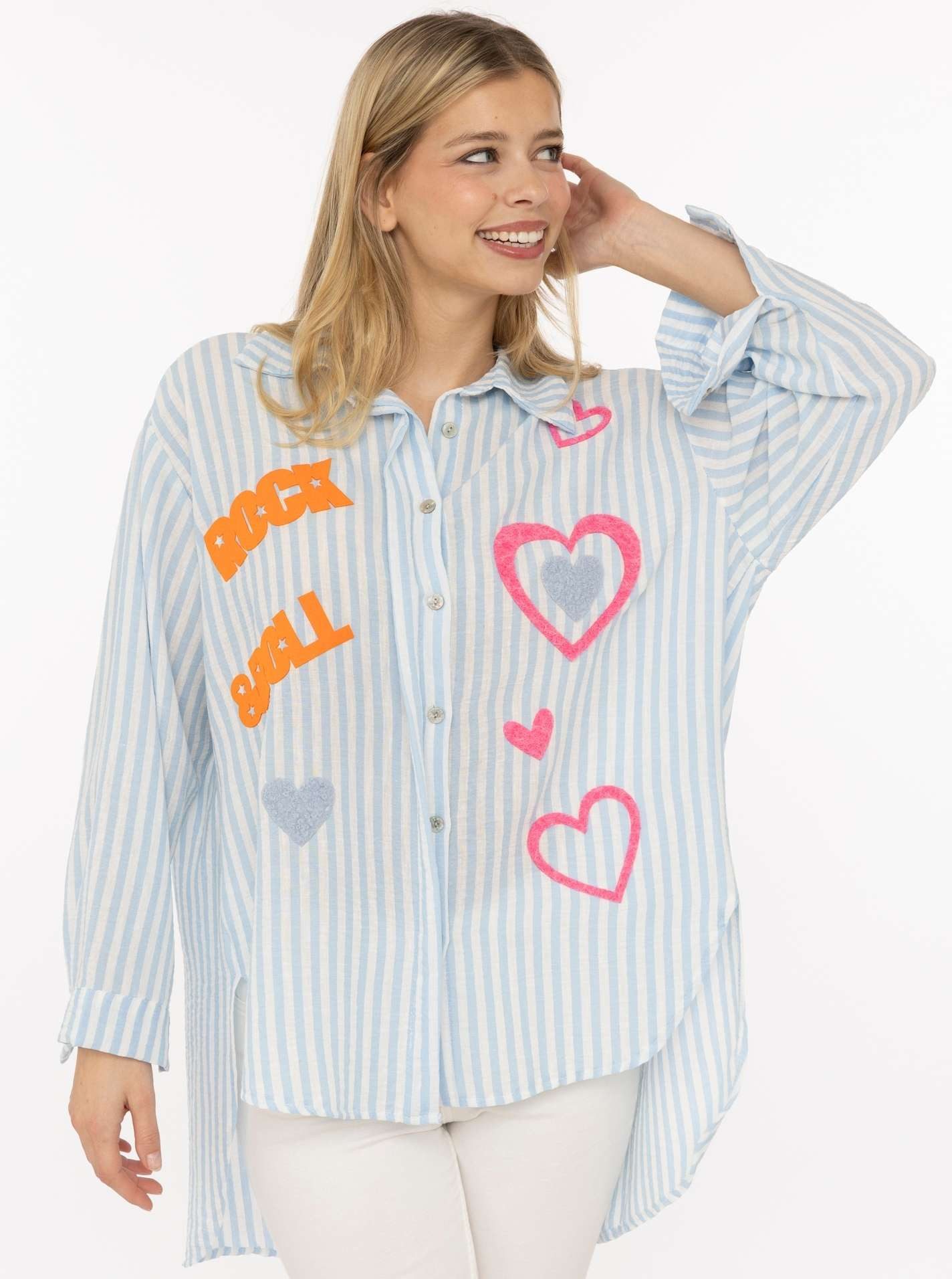 Zwillingsherz Hemdbluse "Rock n' Roll Patches" gestreift, länger geschnitten, auffallende Teddy-Patches, Knopfleiste