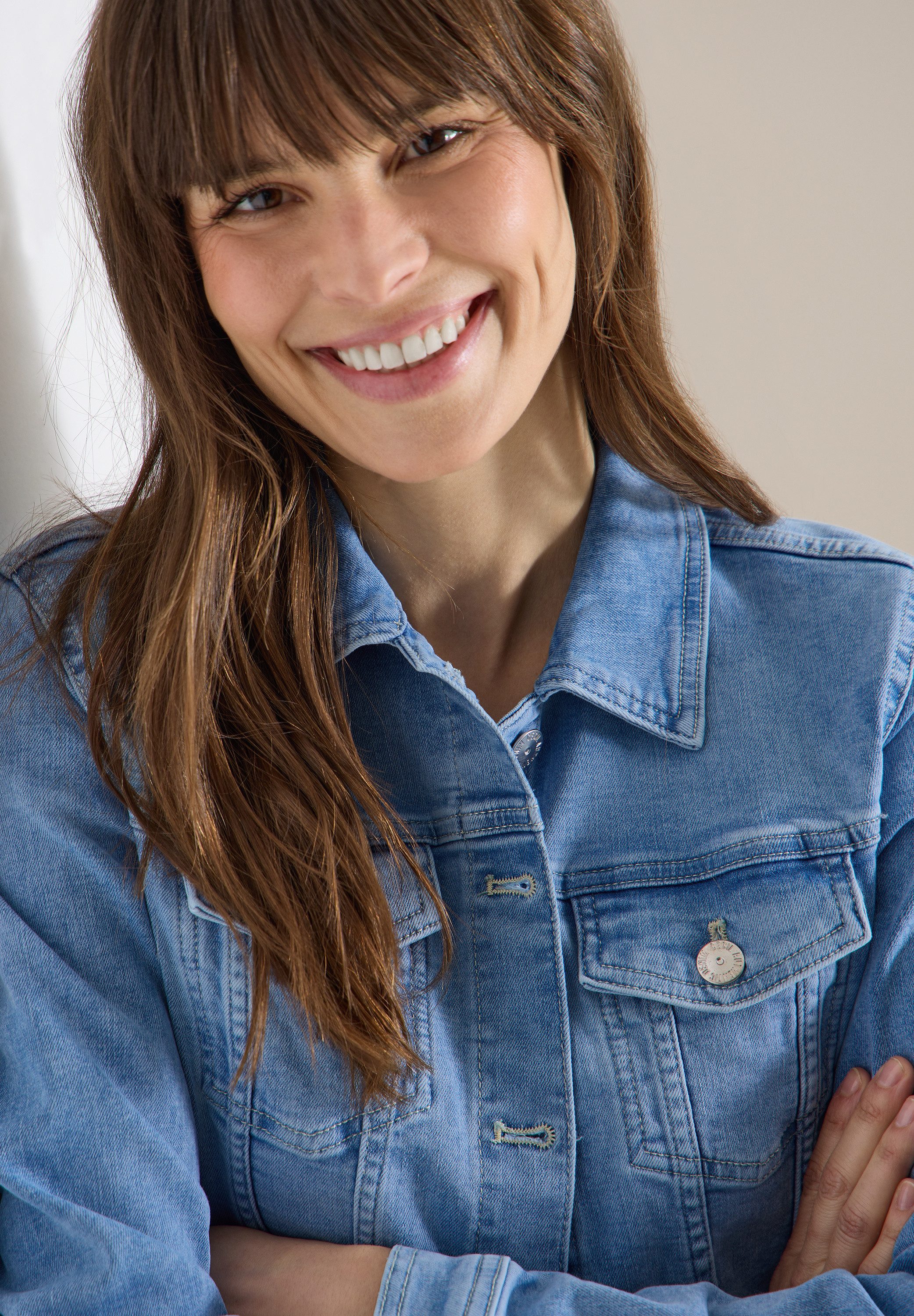 CECIL Jeansjacke mit Brusttaschen und Knöpfen