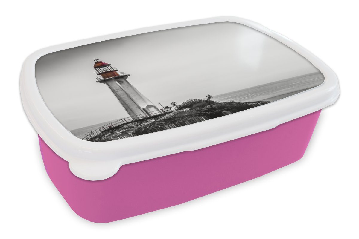MuchoWow Lunchbox Schwarz-Weiß-Foto eines Leuchtturms im Westen von Vancouver, Kunststoff, (2-tlg), Brotbox für Erwachsene, Brotdose Kinder, Snackbox, Mädchen, Kunststoff rosa