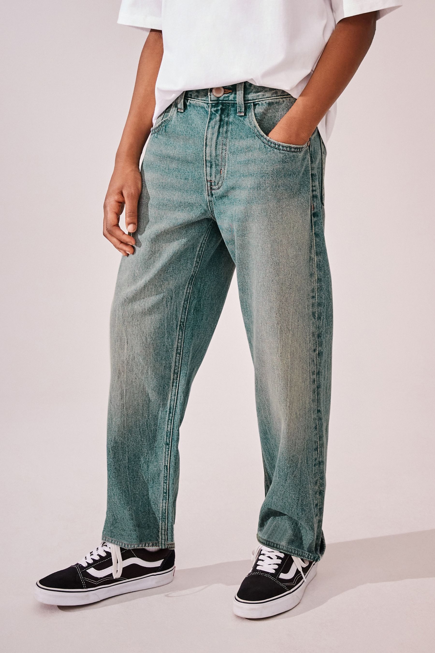 Weite Jeans Jeans mit durchgehendem Print