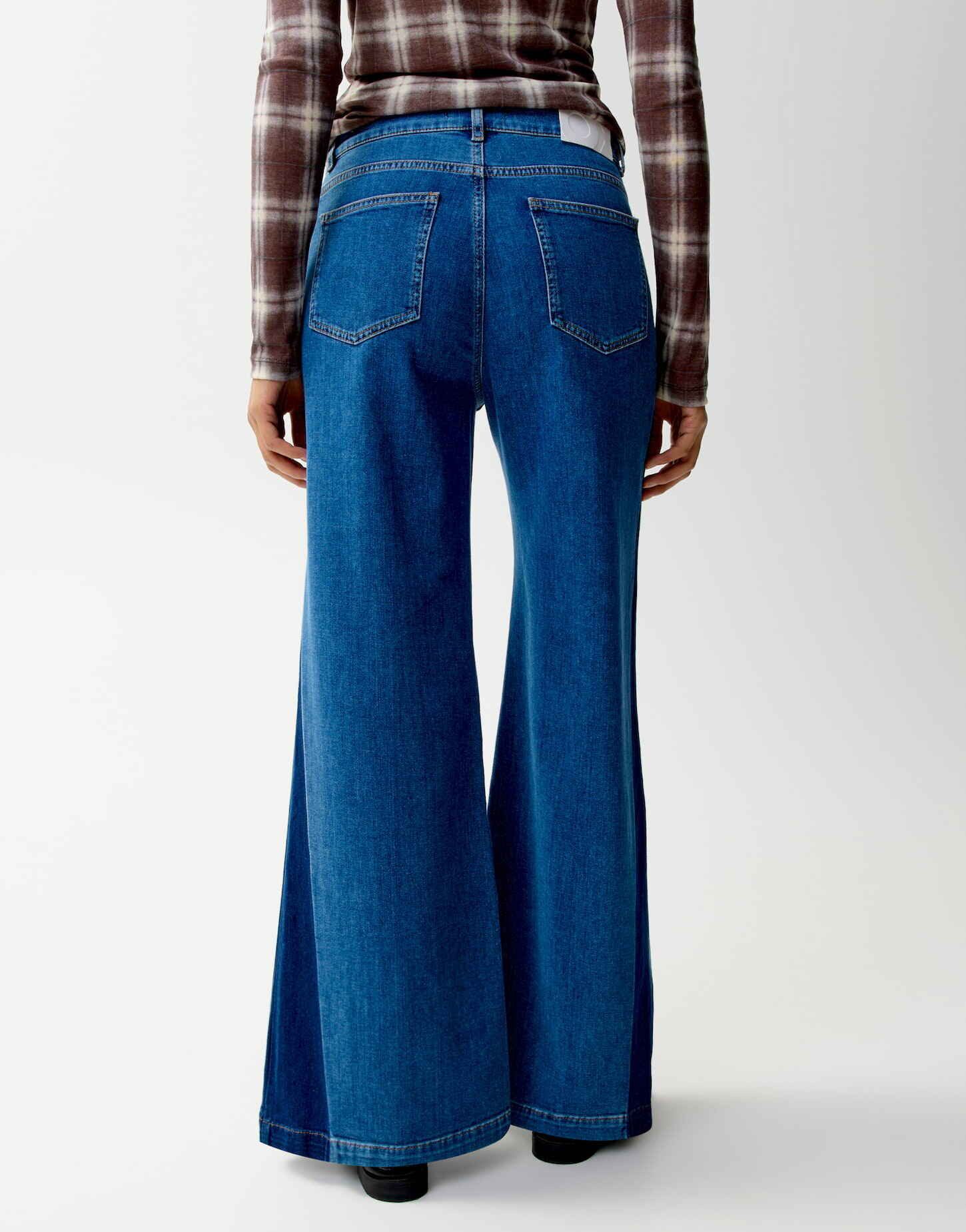 OPUS PANTS Palazzohose MARI MEADOW Palazzo Jeans aus Baumwollmix Mid Rise Fließende Weite mit kontraststarkem Detail – Bild 3 von 5