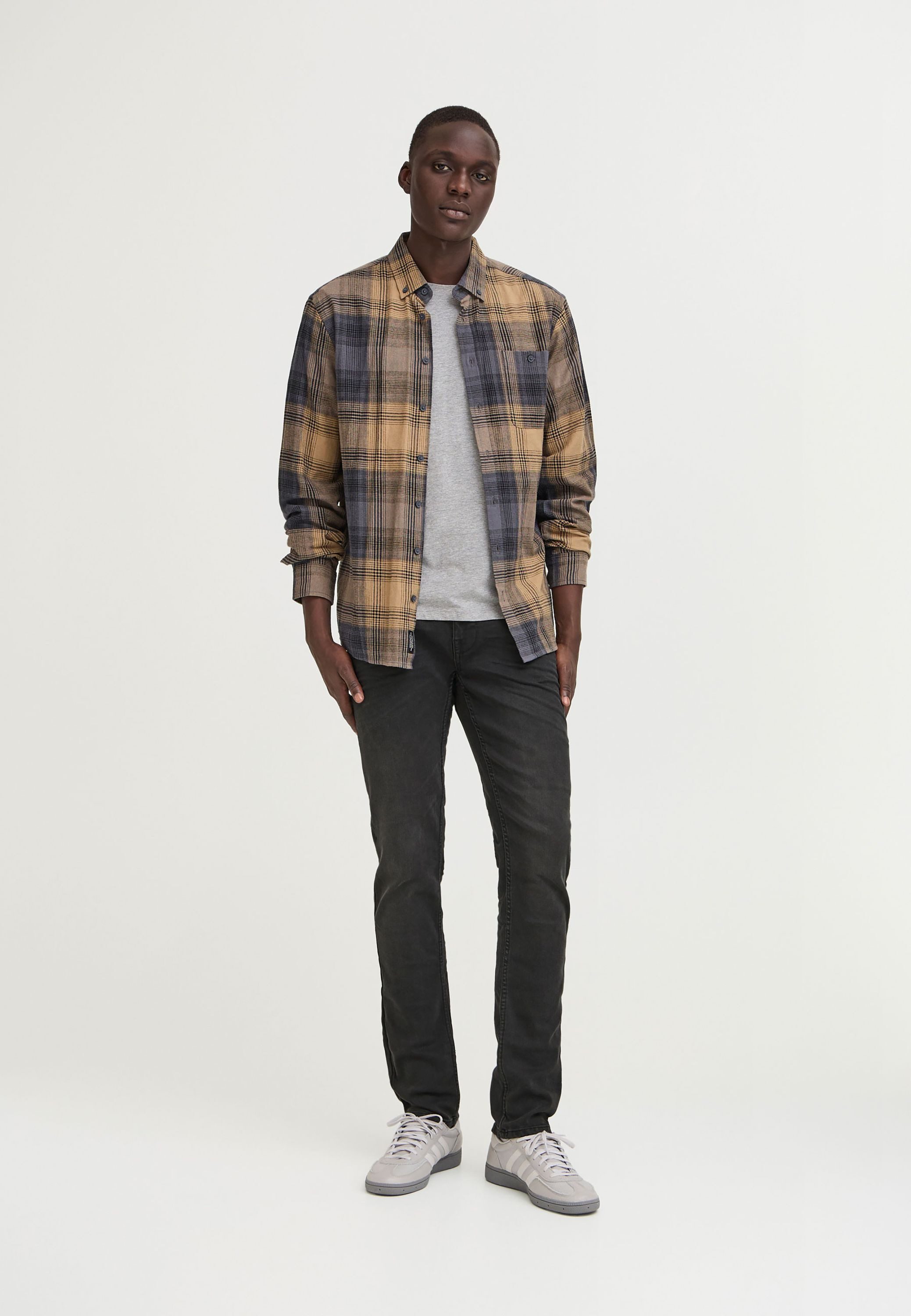 Blend Slim-fit-Jeans BHJet Modische Slim-Fit-Jeans mit niedriger Bundhöhe und schmalem Bein
