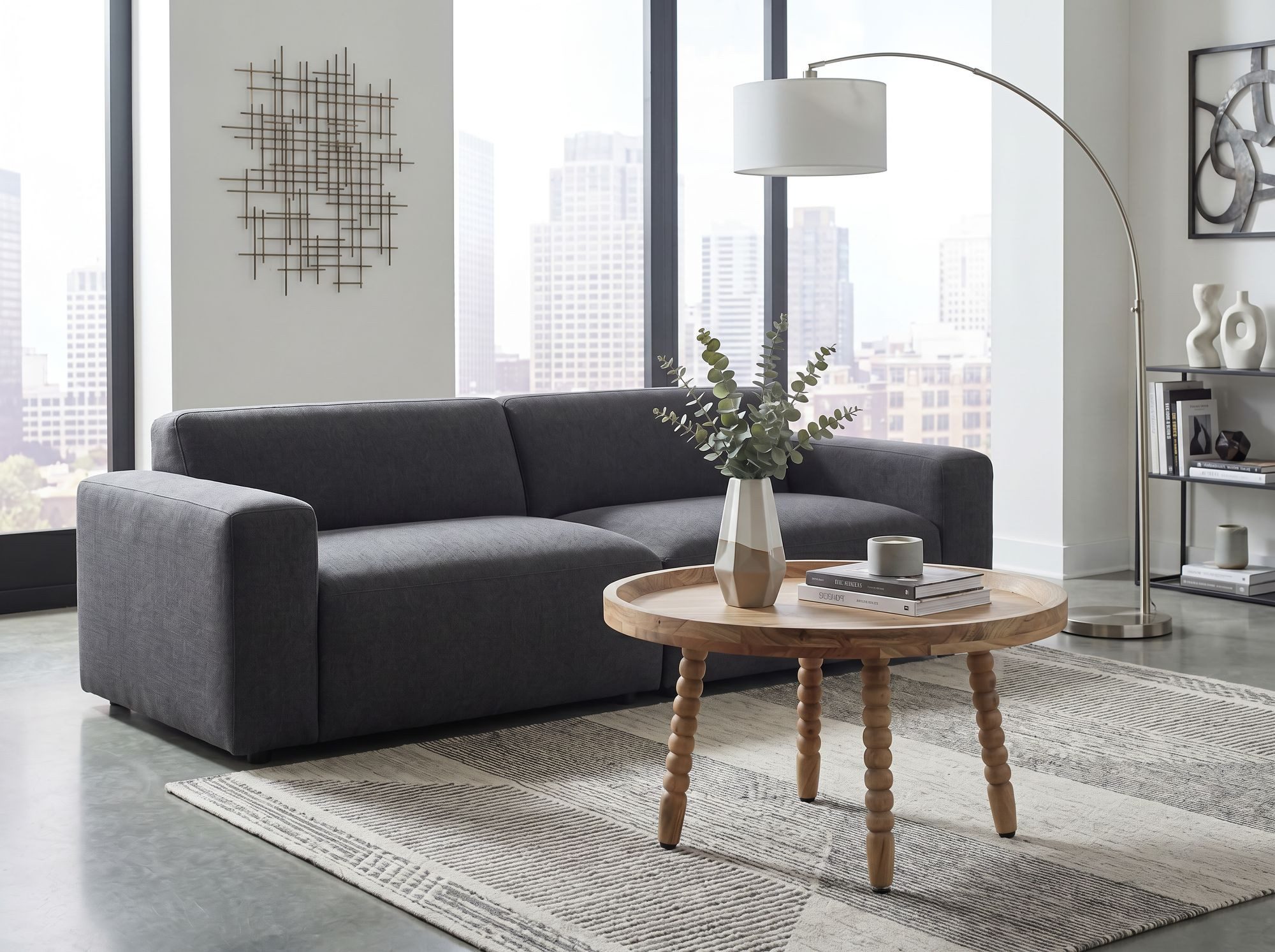 FINEBUY Couchtisch FB117841 Massivholz 60cm Sofatisch Beistelltisch Kaffeetisch Tisch (Traditioneller Wohnzimmertisch aus Akazienholz), Runder Kaffeetisch mit dekorativen Beinen