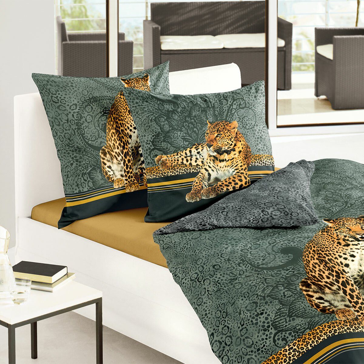TRAUMSCHLAF Bettwäsche Leopard, Mako Satin, 2 teilig, edles Tiermotiv auf f günstig online kaufen