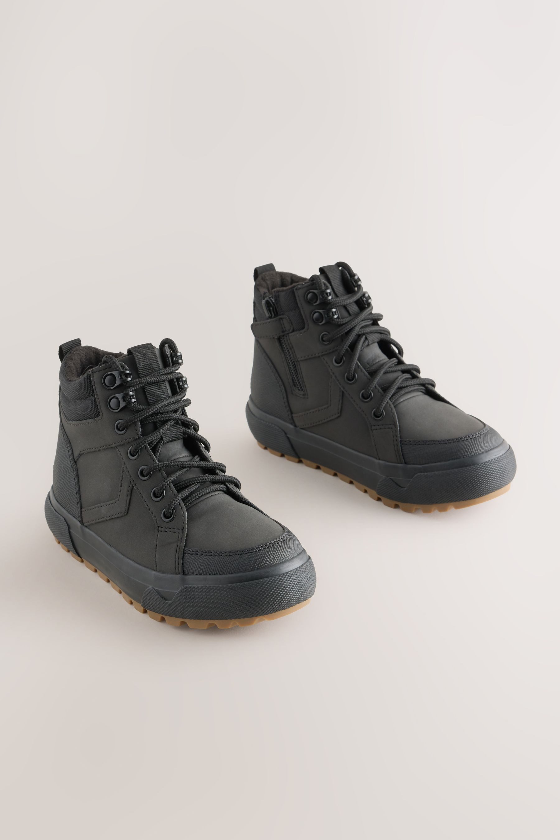 Next Hi-Top-Skate-Stiefel mit Profilsohle Stiefel – Bild 5 von 5