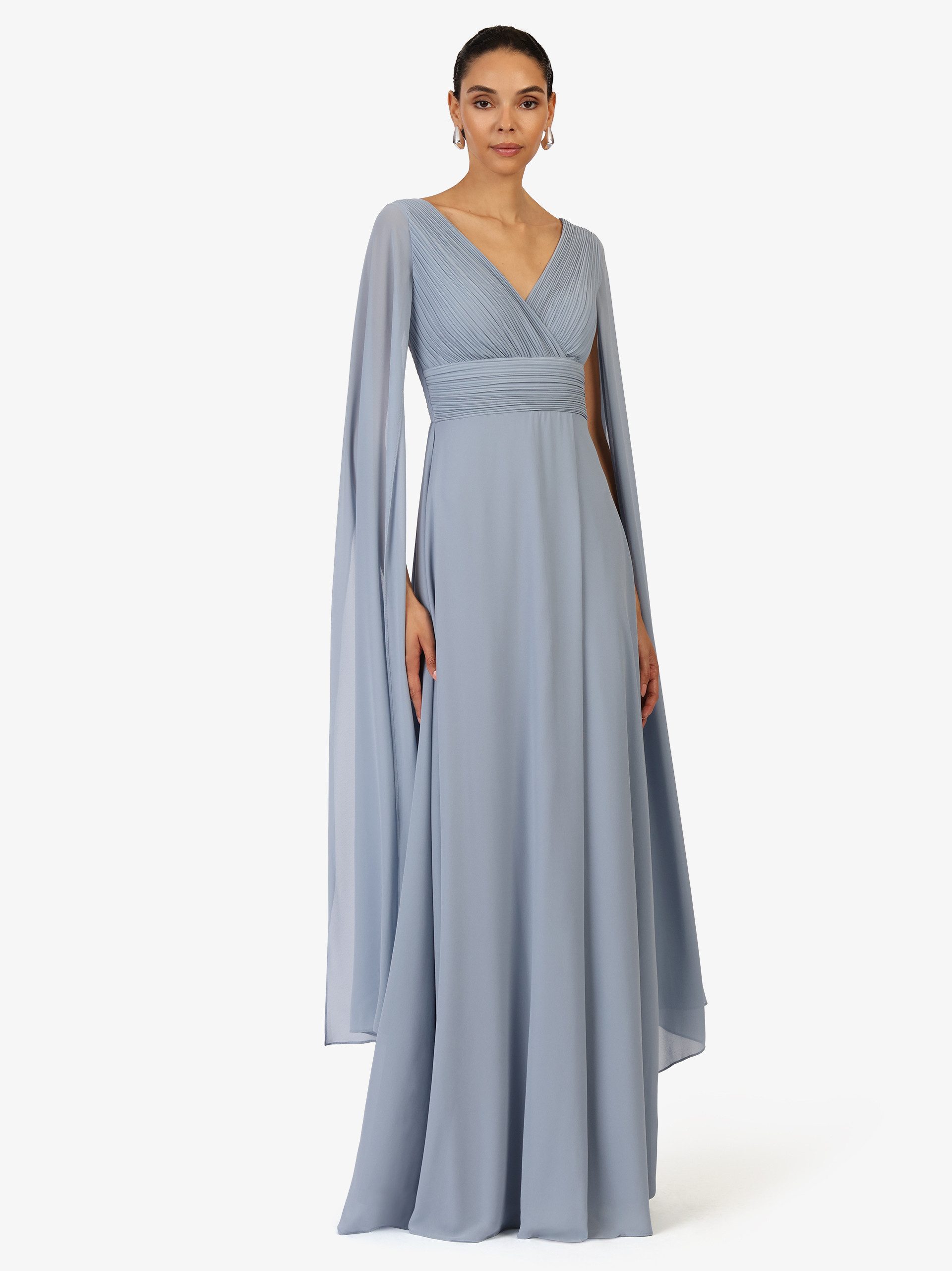 Kraimod Abendkleid mit fließenden Cape-Ärmeln