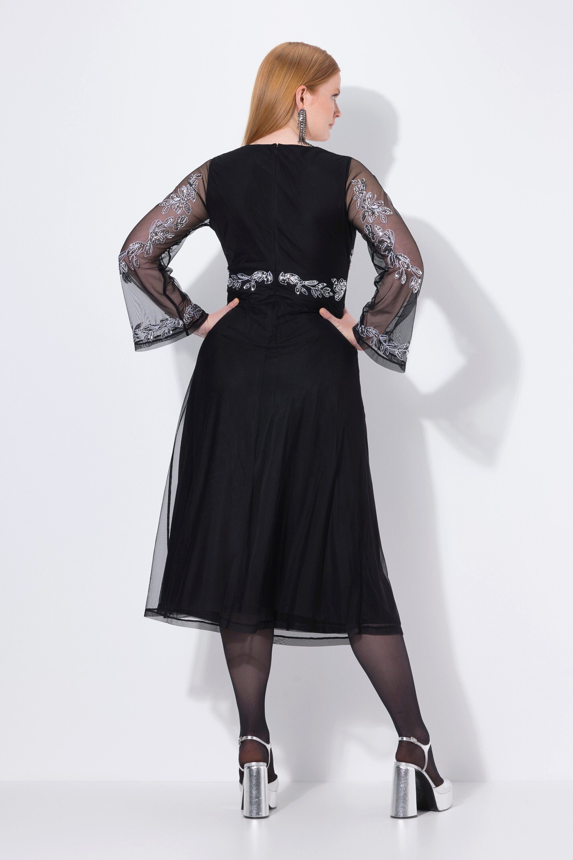 Ulla Popken Maxikleid Abendkleid Stickerei V-Ausschnitt Langarm