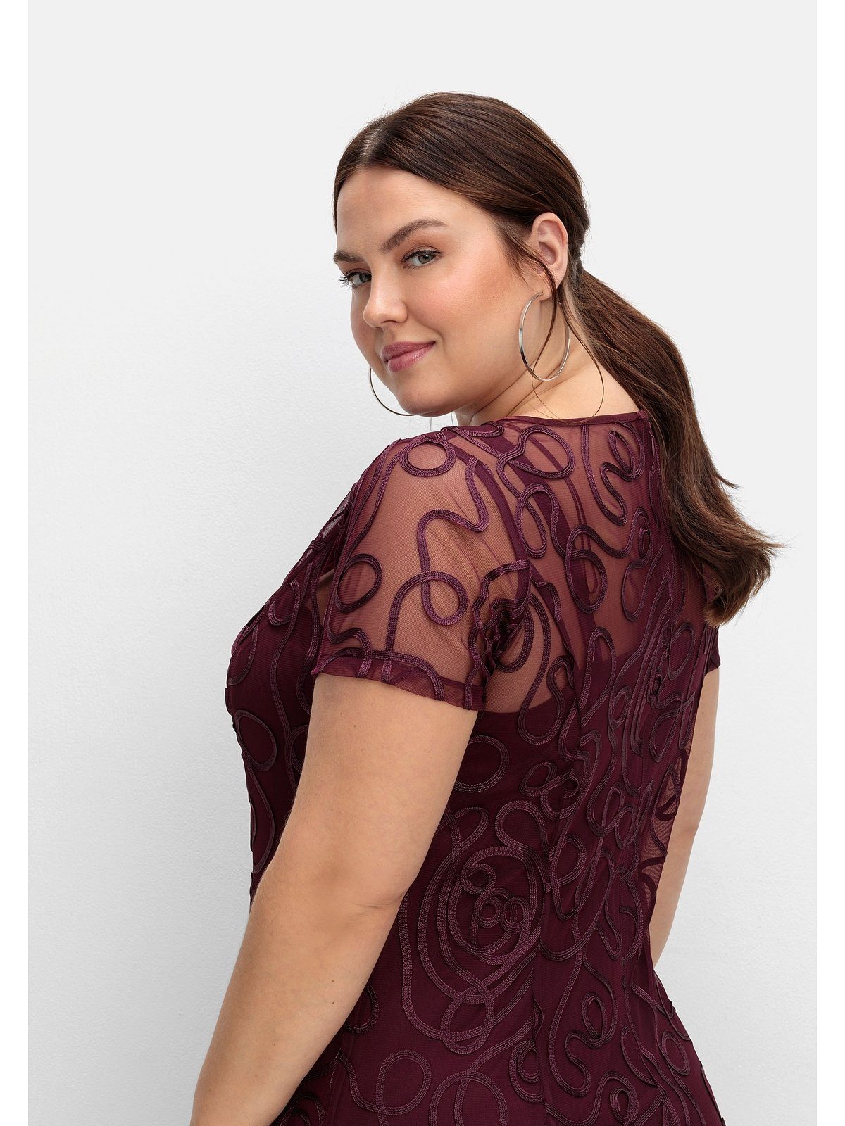 Sheego Spitzenkleid Große Größen in leicht ausgestellter Passform