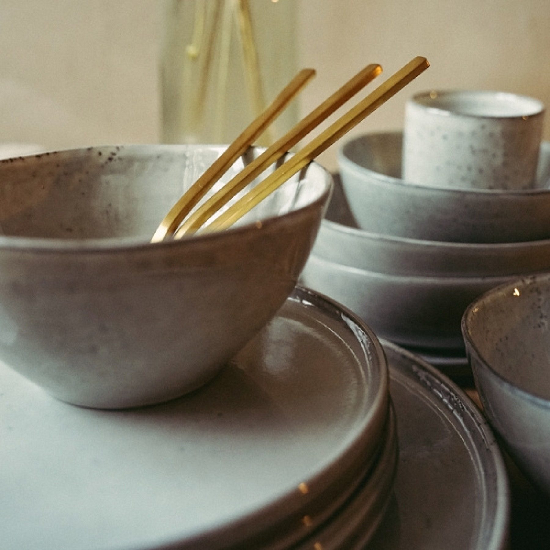 Werner Voß Frühstücksteller Eß Speise Teller Steingut grau 27cm rund flach Gedeck Geschirr Pearl