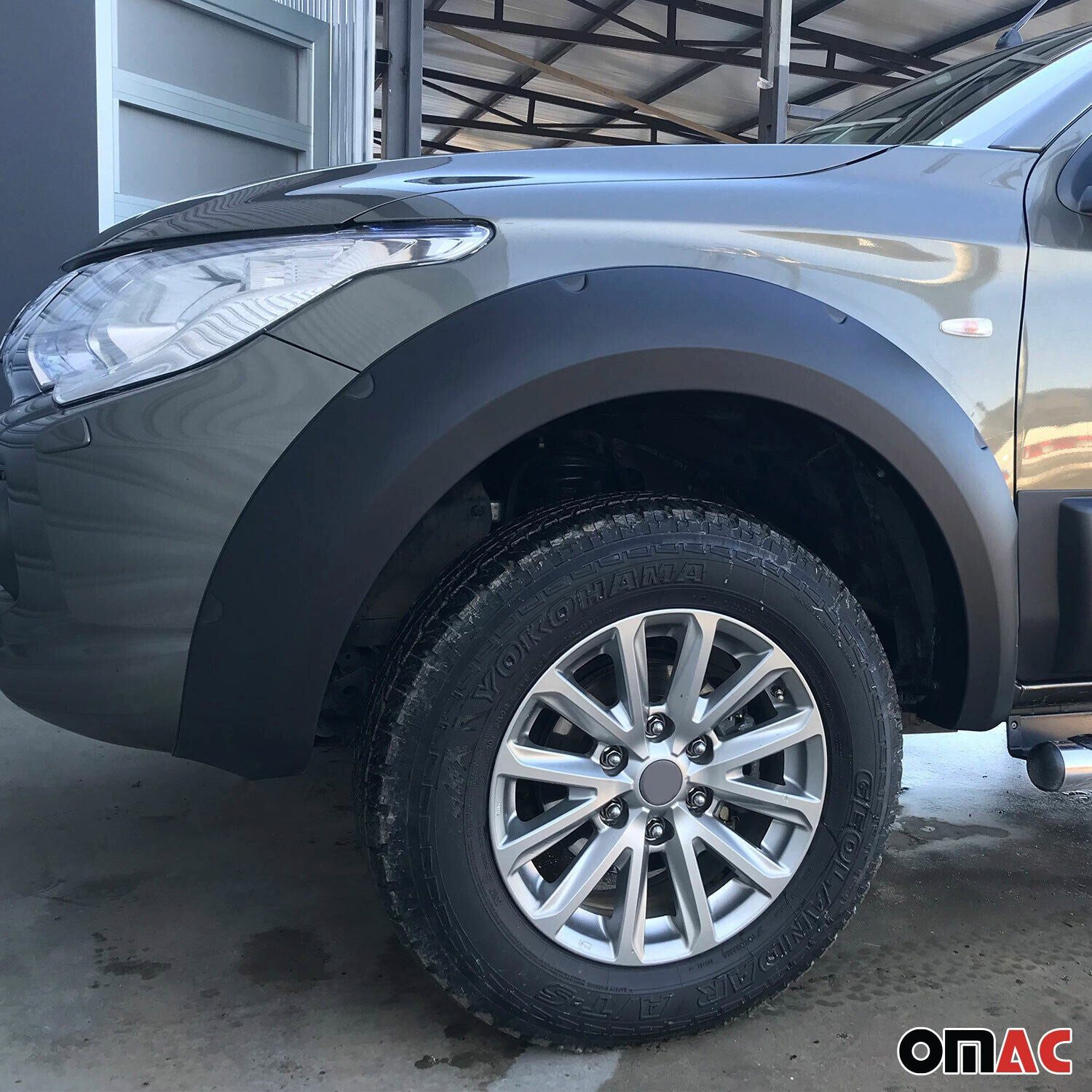 OMAC Kfz-Schmutzfänger Radläufe Kotflügel Verbreiterung für Mitsubishi L200 2015-2019 ABS, 4-tlg.