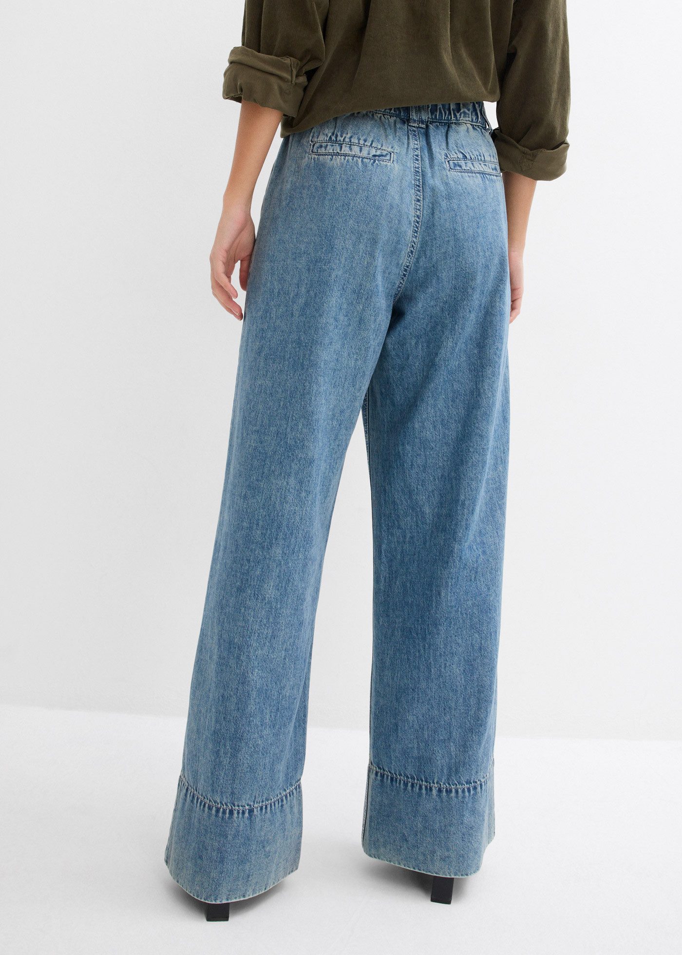 bonprix Weite Jeans hoher Bund, lockere Passform, aus Baumwolle und Lyocell