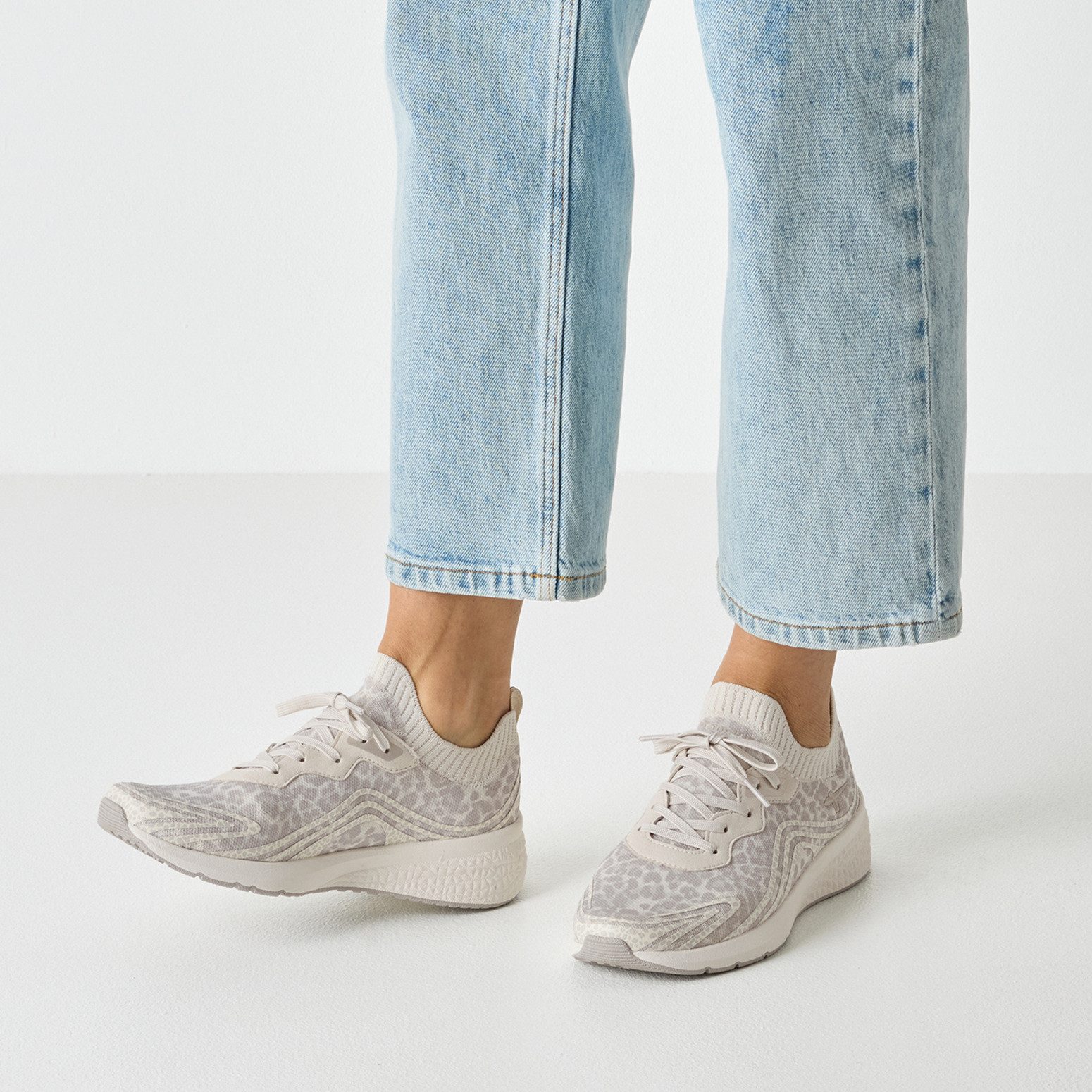 Tamaris Slip-On Sneaker, Slipper, Halbschuh in veganer Verarbeitung