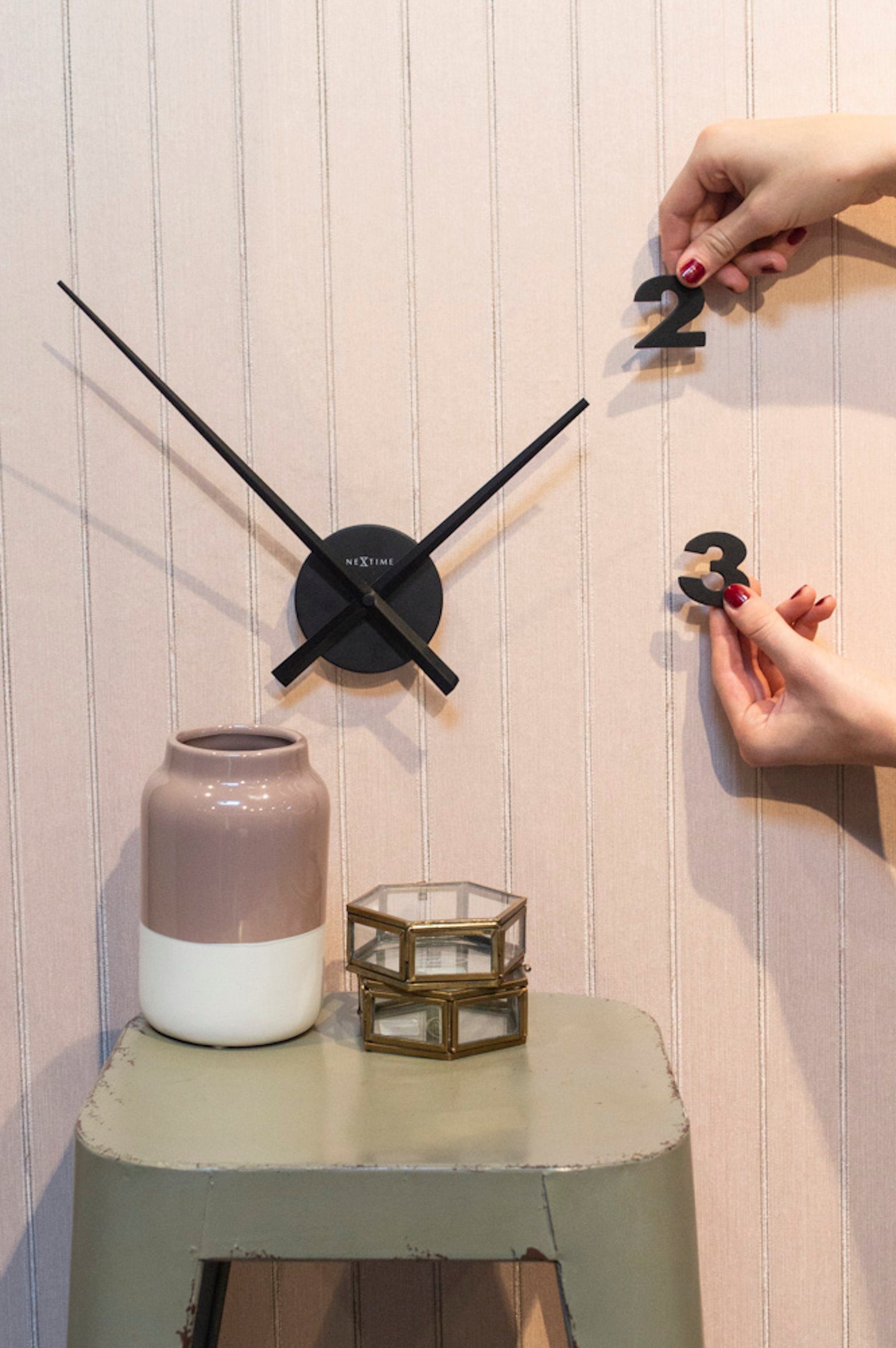 NEXTIME Wanduhr 3074ZW (Wanduhr hat ein kleines und minimalistisches Design günstig online kaufen