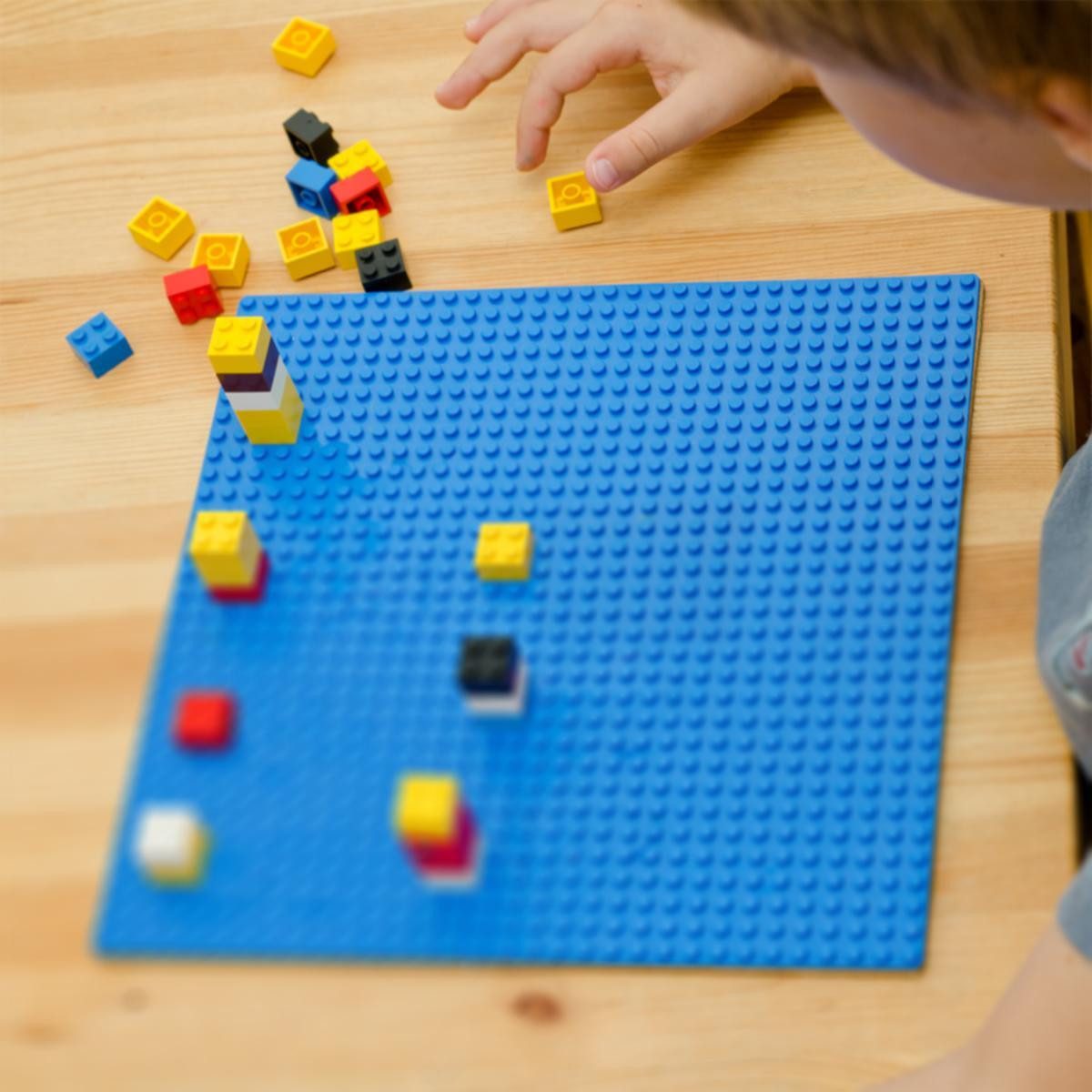 LEGO® LEGO® Classic Blaue Bauplatte Konstruktions-Spielset – Bild 4 von 5