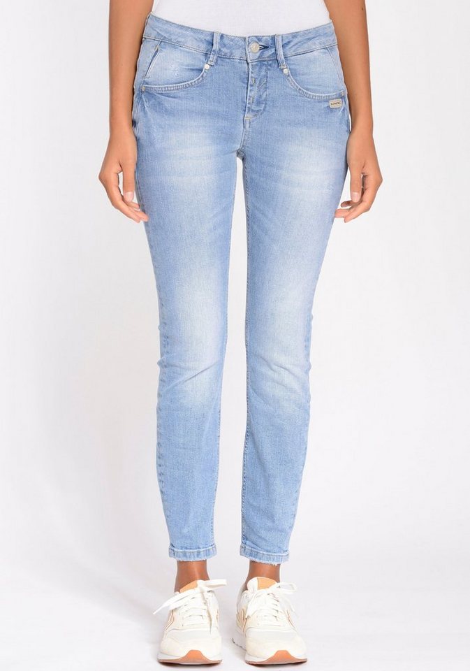 Dreieckseinsätzen Baumwollmix Skinny-fit-Jeans elastischem GANG tolle für mit Silhouette, Denimqualität seitlichen 94NELE aus Softe X-CROPPED eine