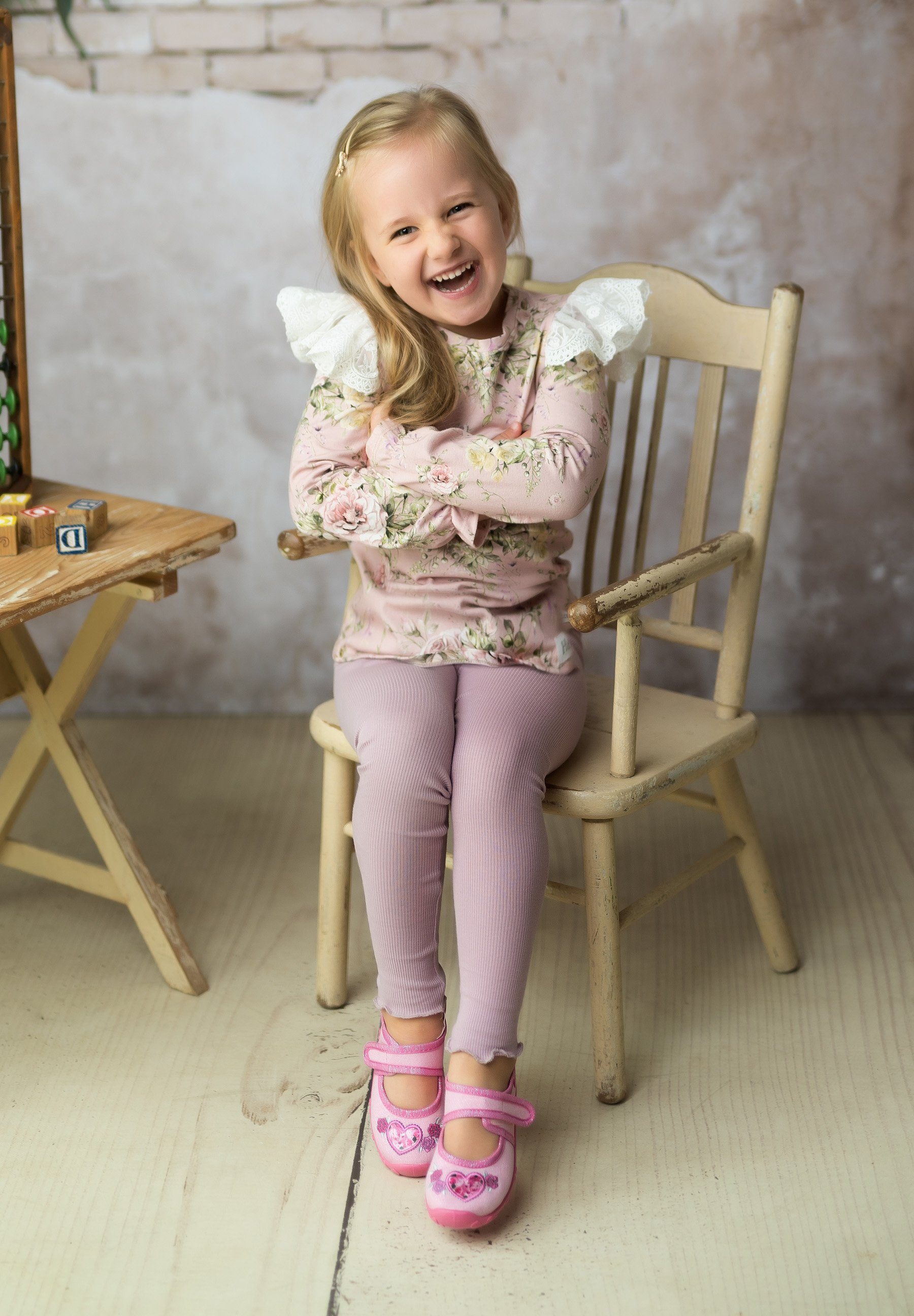 Beck Hausschuh Darling Hausschuh (Ballerina mit Klettverschluß) leichte, flexible Laufsohle; mittlere Weite