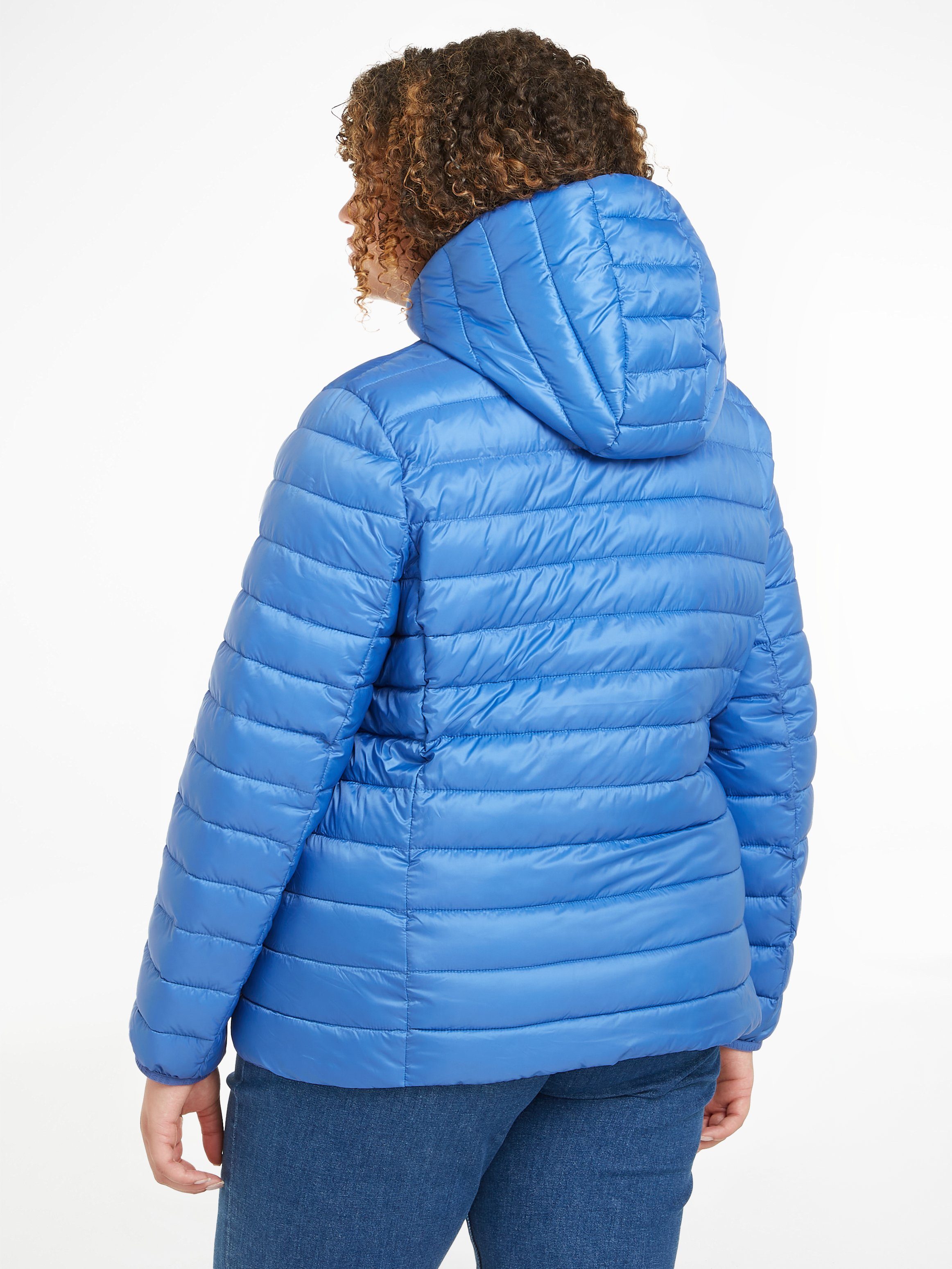 an PLUS der SIZE LW PADDED JACKET STRIPE Steppjacke Iconic_Blue Tommy Global Stripe CURVE,mit Hilfiger CRV Tommy GLB Hilfiger Kapuze Curve