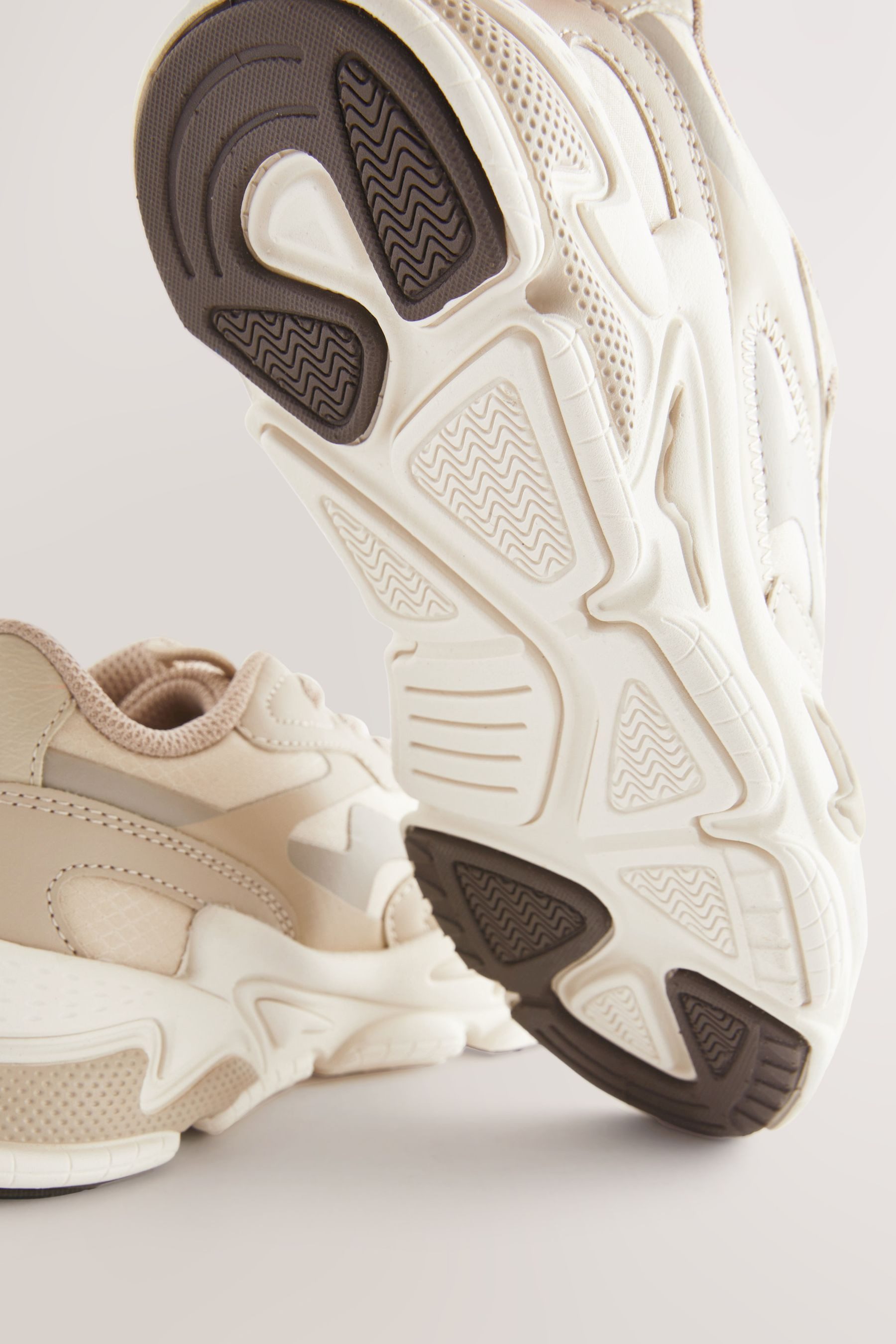Next Modische Turnschuhe mit elastischen Schnürsenkelns Sneaker (1-tlg)
