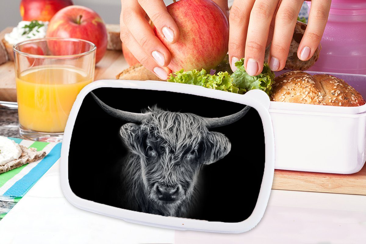 MuchoWow Lunchbox Schottischer Highlander Brotdose, Schwarz Brotbox - Erwachsene, Kuh für Tiere, Mädchen Kunststoff, (2-tlg), für - weiß und Jungs Kinder und 