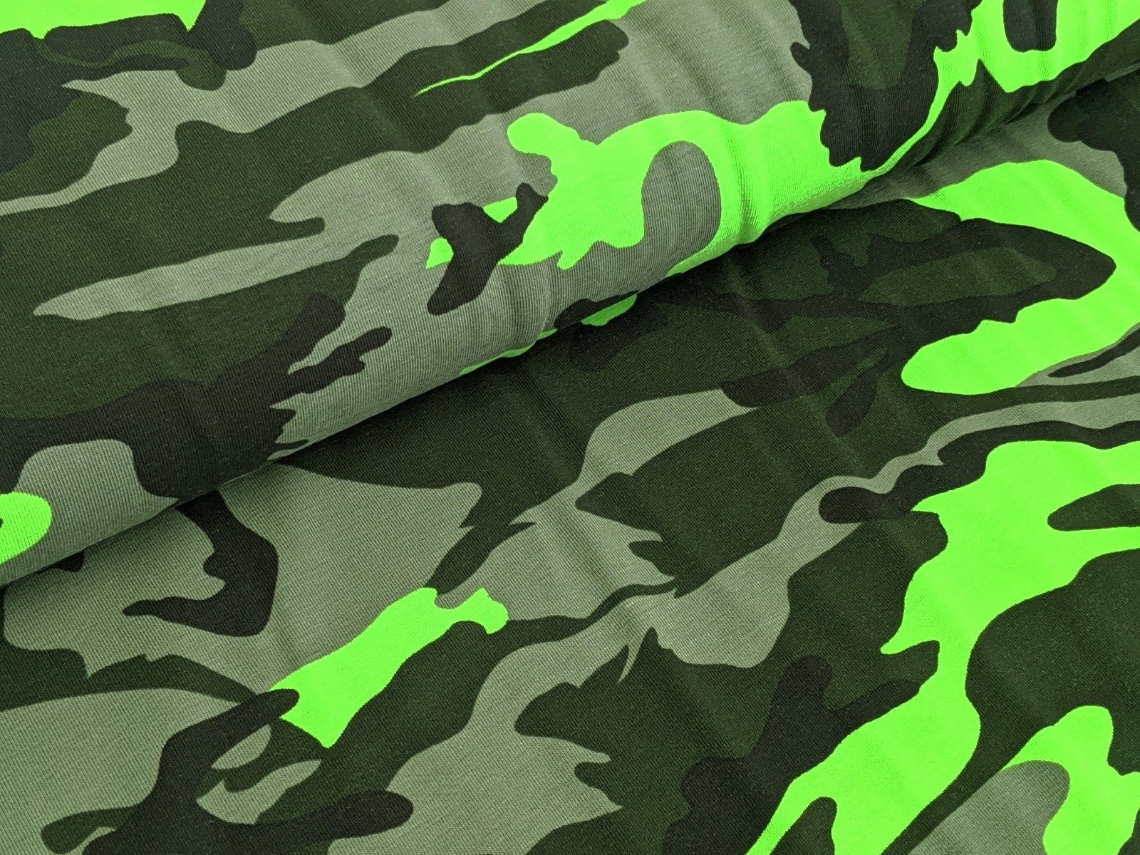 Corileo Stoff Baumwolljersey Camouflage Tarnmuster Grün Stoff Meterware  Jersey
