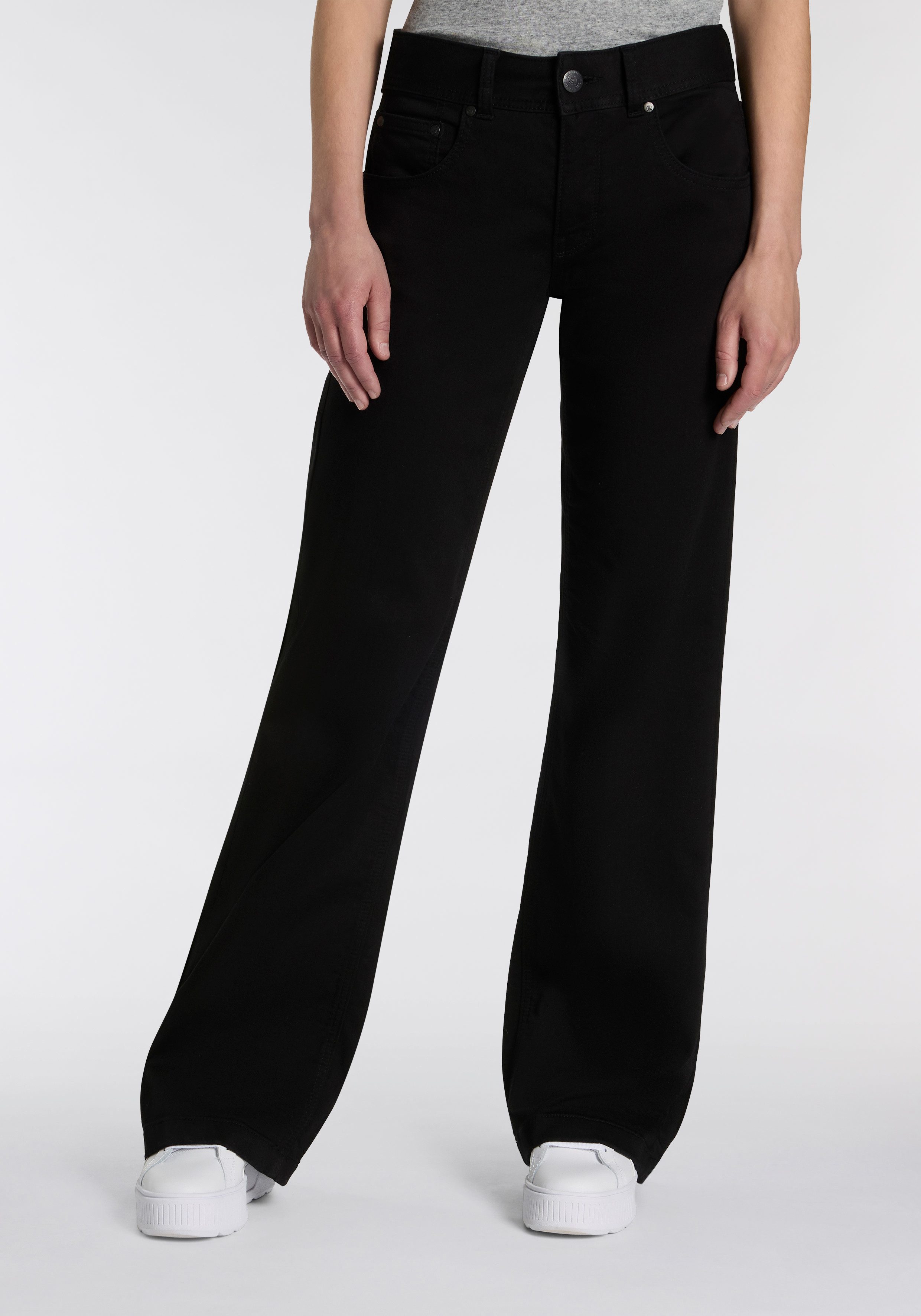 Herrlicher 5-Pocket-Jeans Edna Denim Black Jogg im Flared Fit, Mid Waist