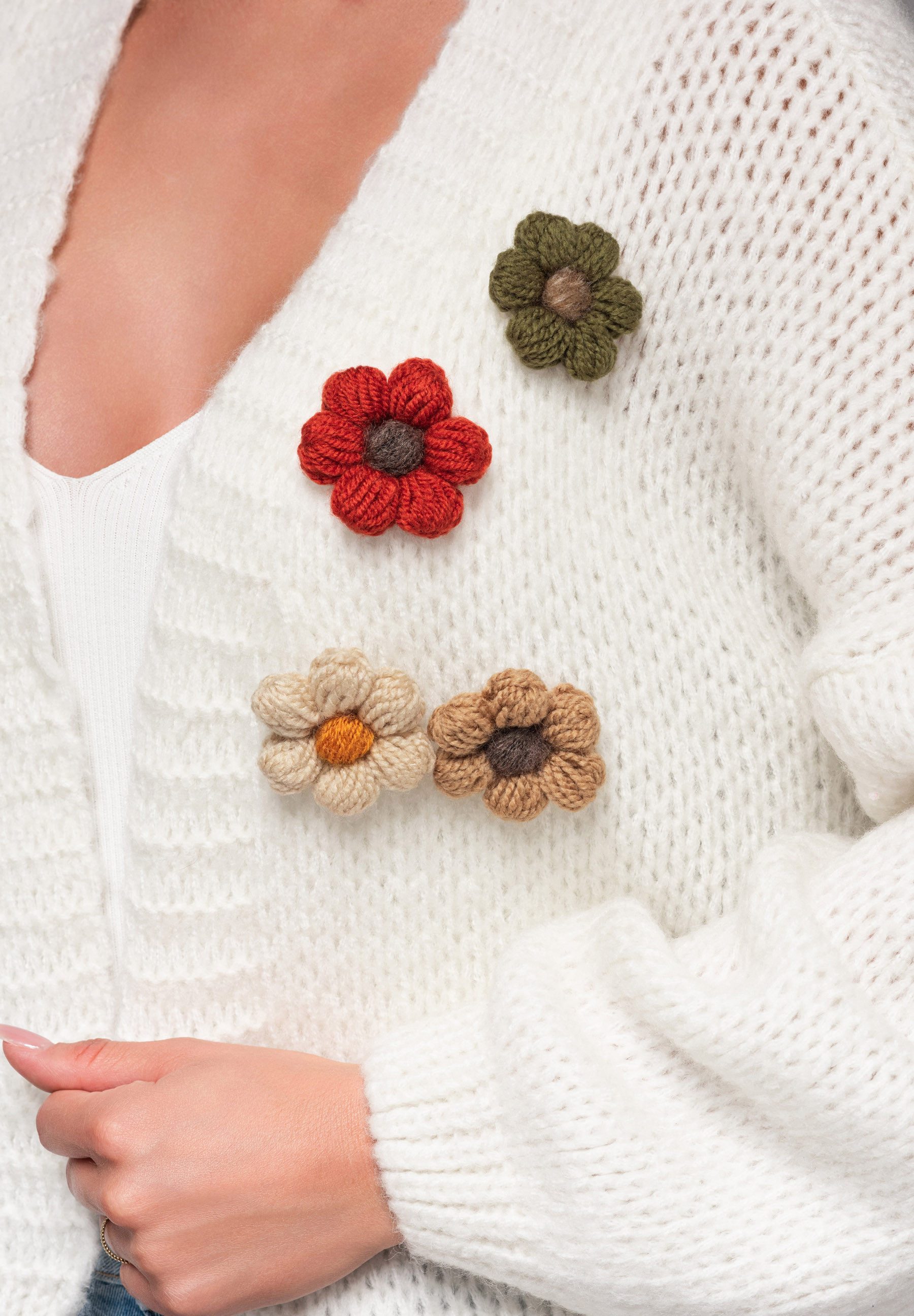 OMBRE Strickpullover Strickjacke mit gehäkelten Blumen