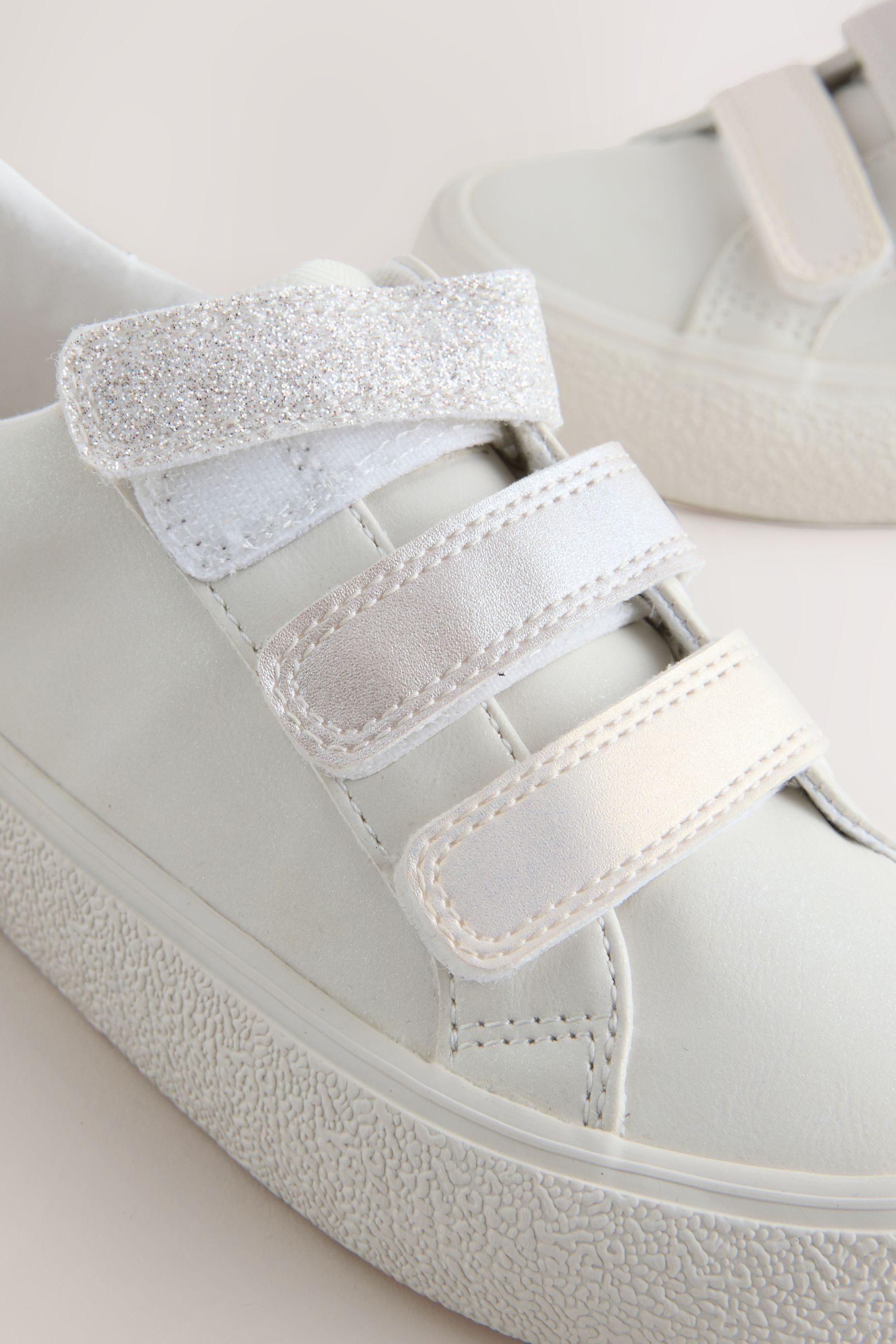 Next Sneaker mit Klettverschluss Sneaker (1-tlg)