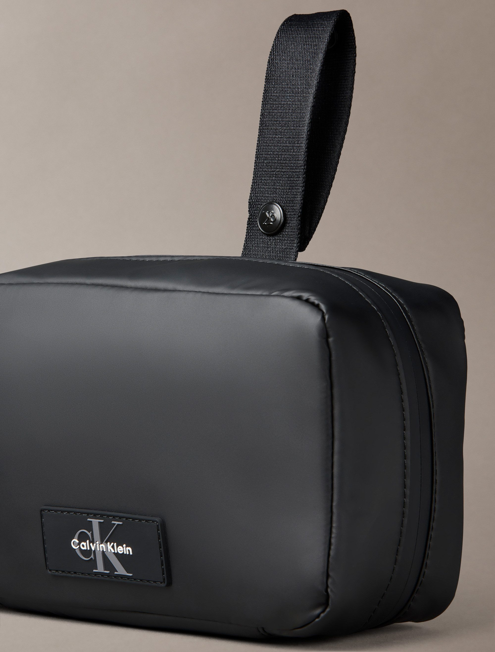 Calvin Klein Kulturbeutel UTILITY DOPP KIT günstig online kaufen
