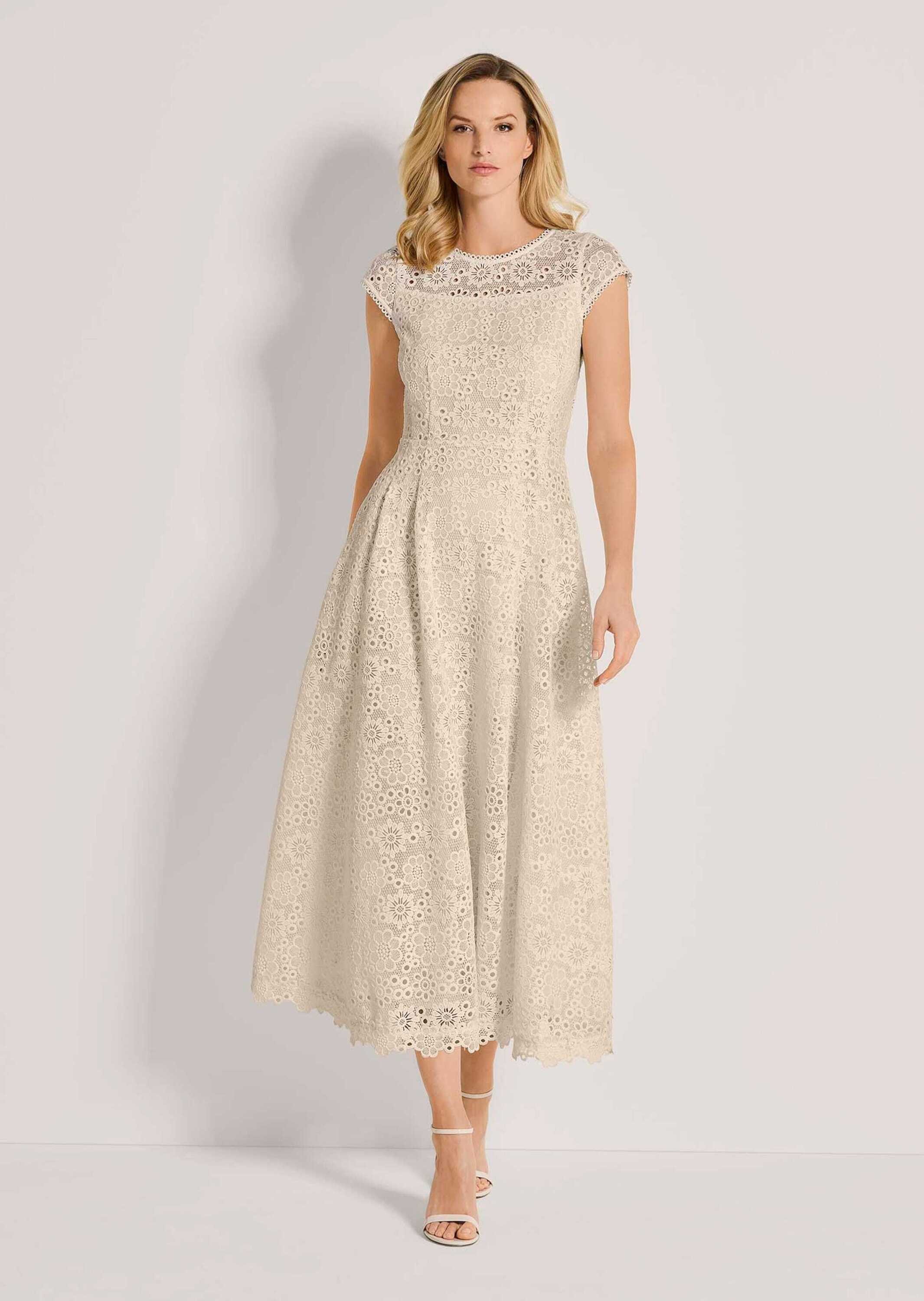 MADELEINE Maxikleid Romantisches Festtagskleid mit Spitzenborte Ärmelloses Spitzenkleid mit schwingendem Rock und Rundhals