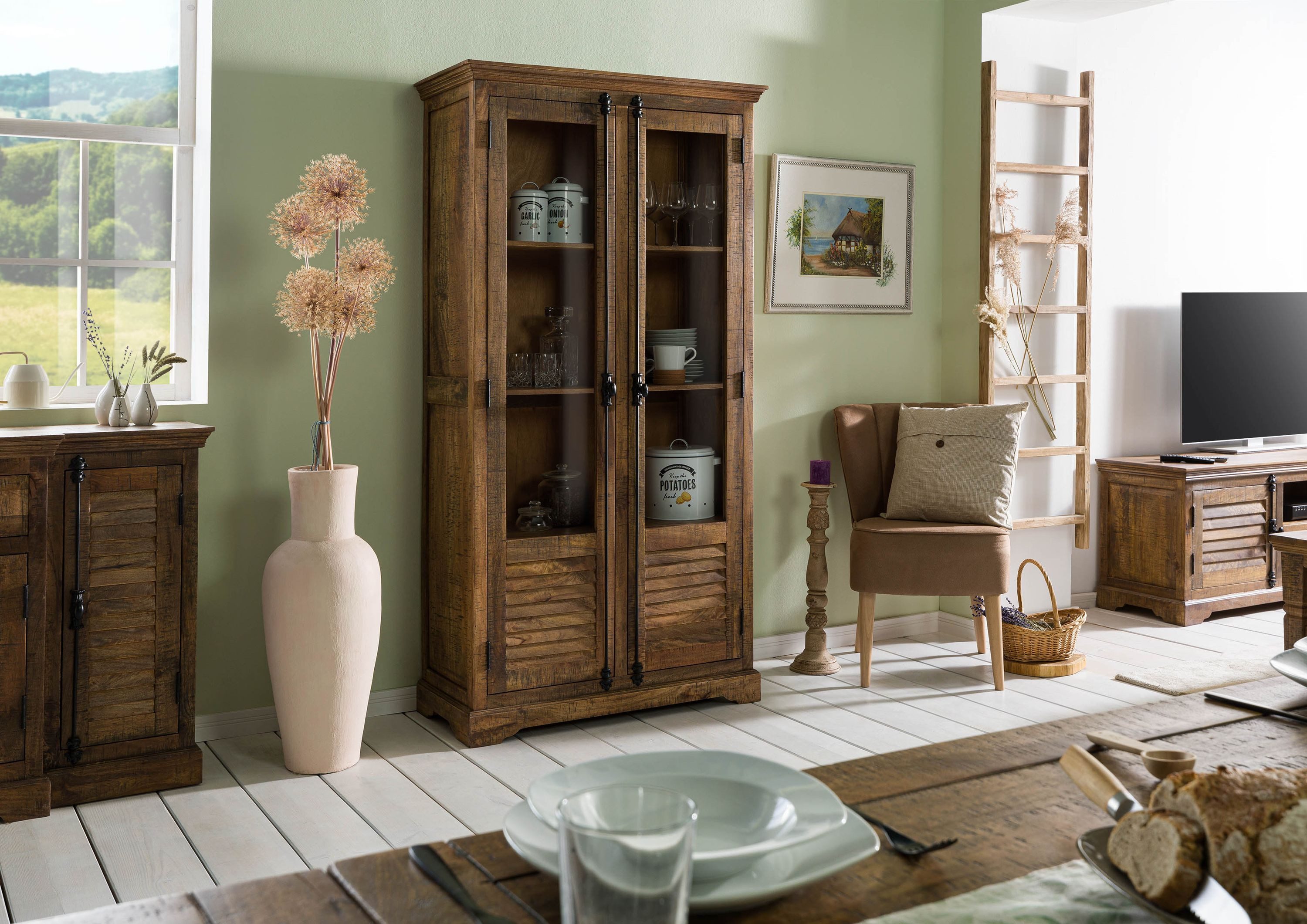 Massivmoebel24 Standvitrine RODEZ (Vitrine Mango 100x45x190 dunkelbraun geölt RODEZ #152) Vitrine Mango 100x45x190 dunkelbraun geölt RODEZ #152