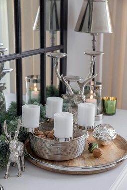 EDZARD Adventskranz Rio, (26 cm) Kerzenhalter für Stumpenkerzen, Adventsleuchter als Weihnachtsdeko für 4 Kerzen á Ø 6 cm, Kerzenkranz als Tischdeko aus Edelstahl mit Silber-Optik