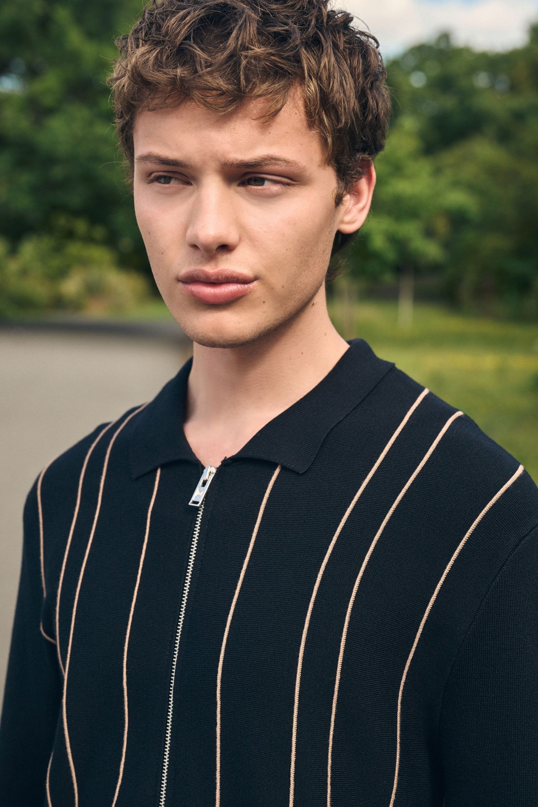Next Strickjacke Regular Fit Langärmeliges Polo-Shirt mit RV (1-tlg)