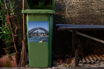 MuchoWow Wandsticker Boote unter der Sydney Harbour Bridge in Australien (1 St), Mülleimer-aufkleber, Mülltonne, Sticker, Container, Abfalbehälter