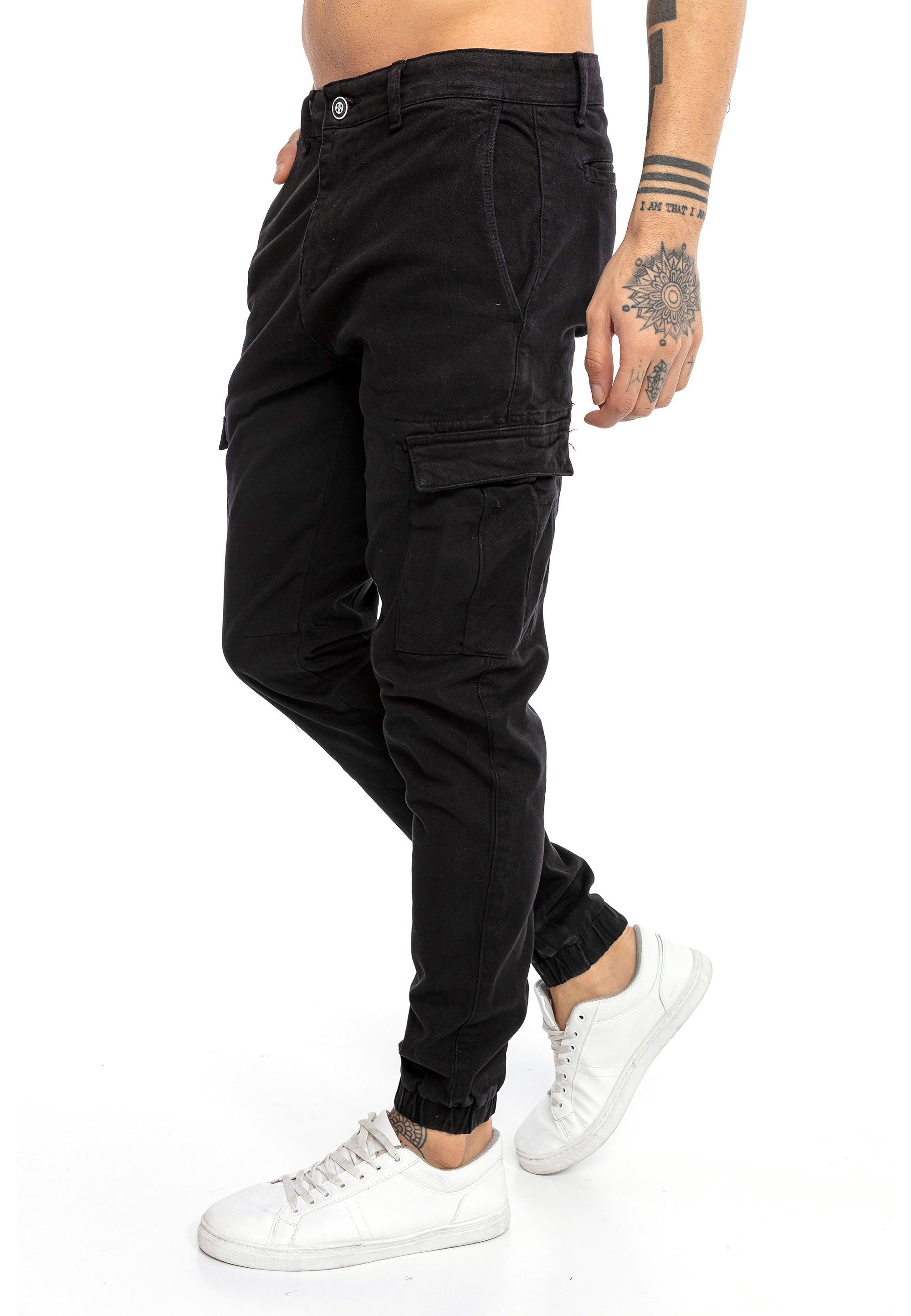 RedBridge Cargohose im sportlich-modernen Design günstig online kaufen