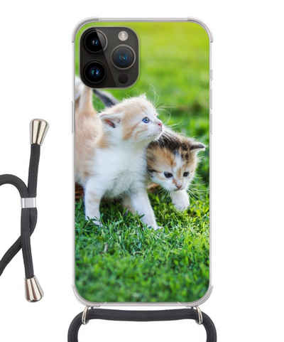 MuchoWow Handyhülle Kätzchen - Katze - Korb - Mädchen - Kinder - Jungen - Kinder, Handyhülle Telefonhülle Apple iPhone 14 Pro Max