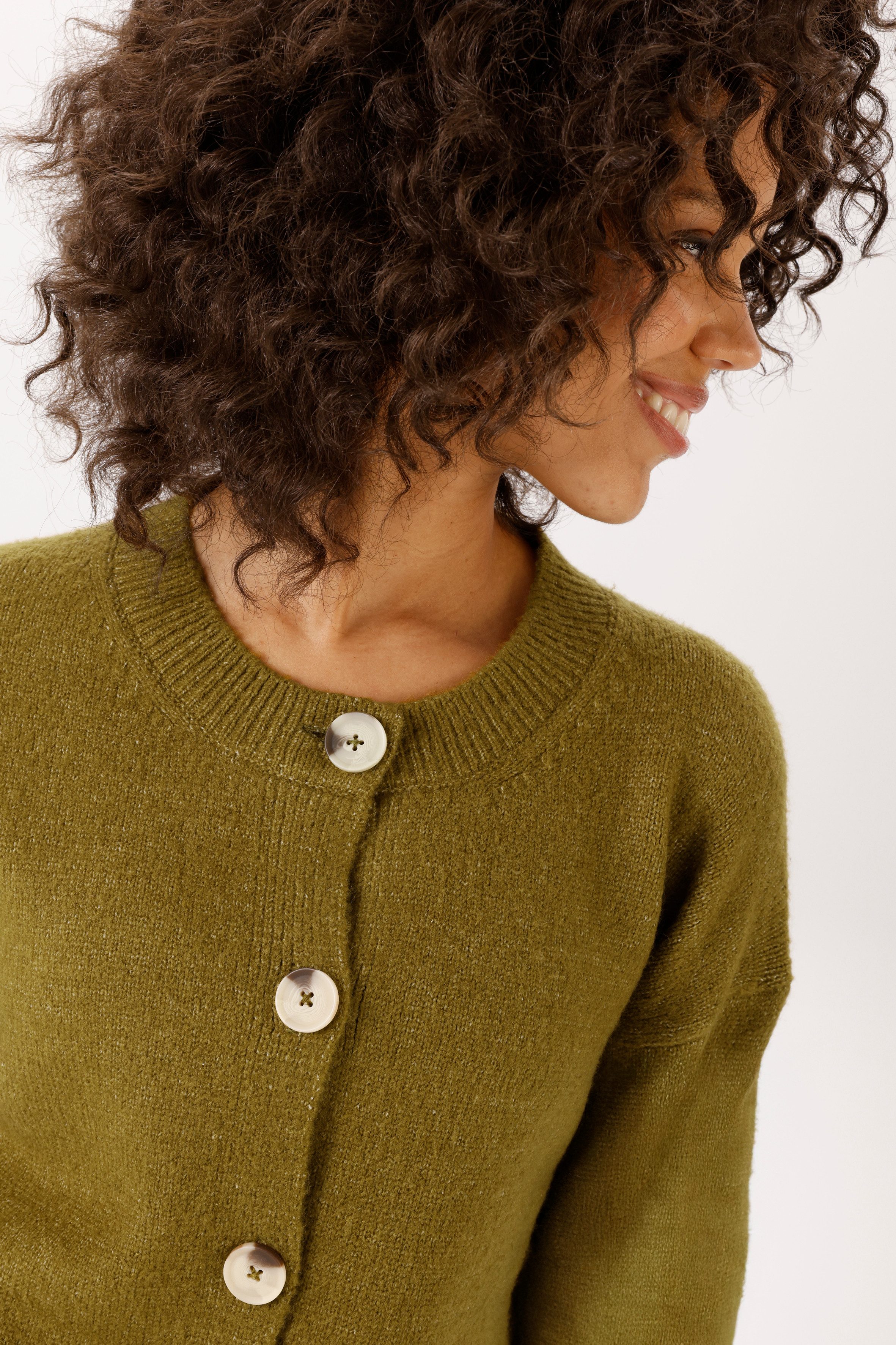 Aniston CASUAL Strickjacke aus effektvollem Melange-Garn – Bild 3 von 5