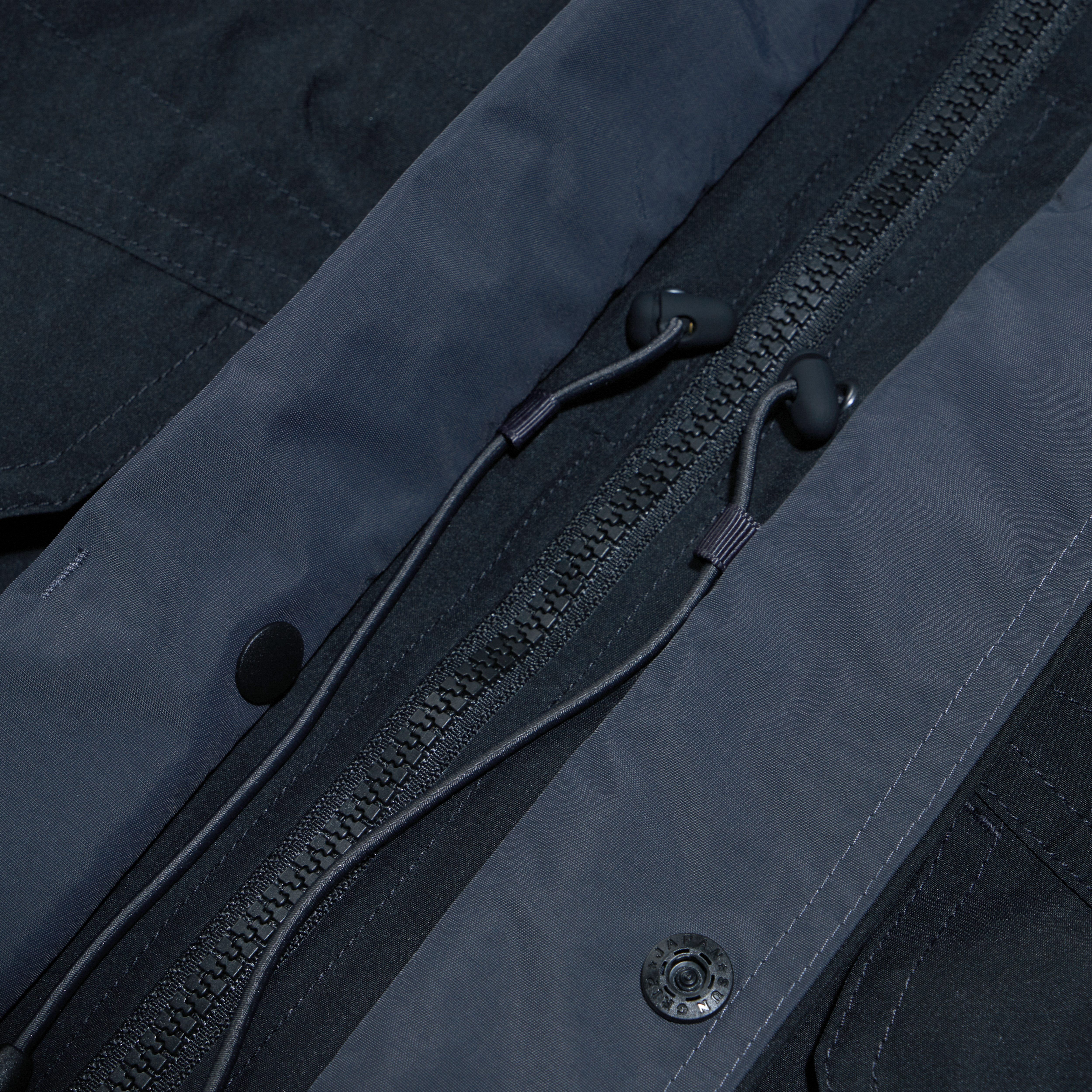 Berghaus Softshelljacke CORNICE III IA SHELL JKT AM mit Reißverschluss, wasserabweisend, windabweisend, wärmeisolierend