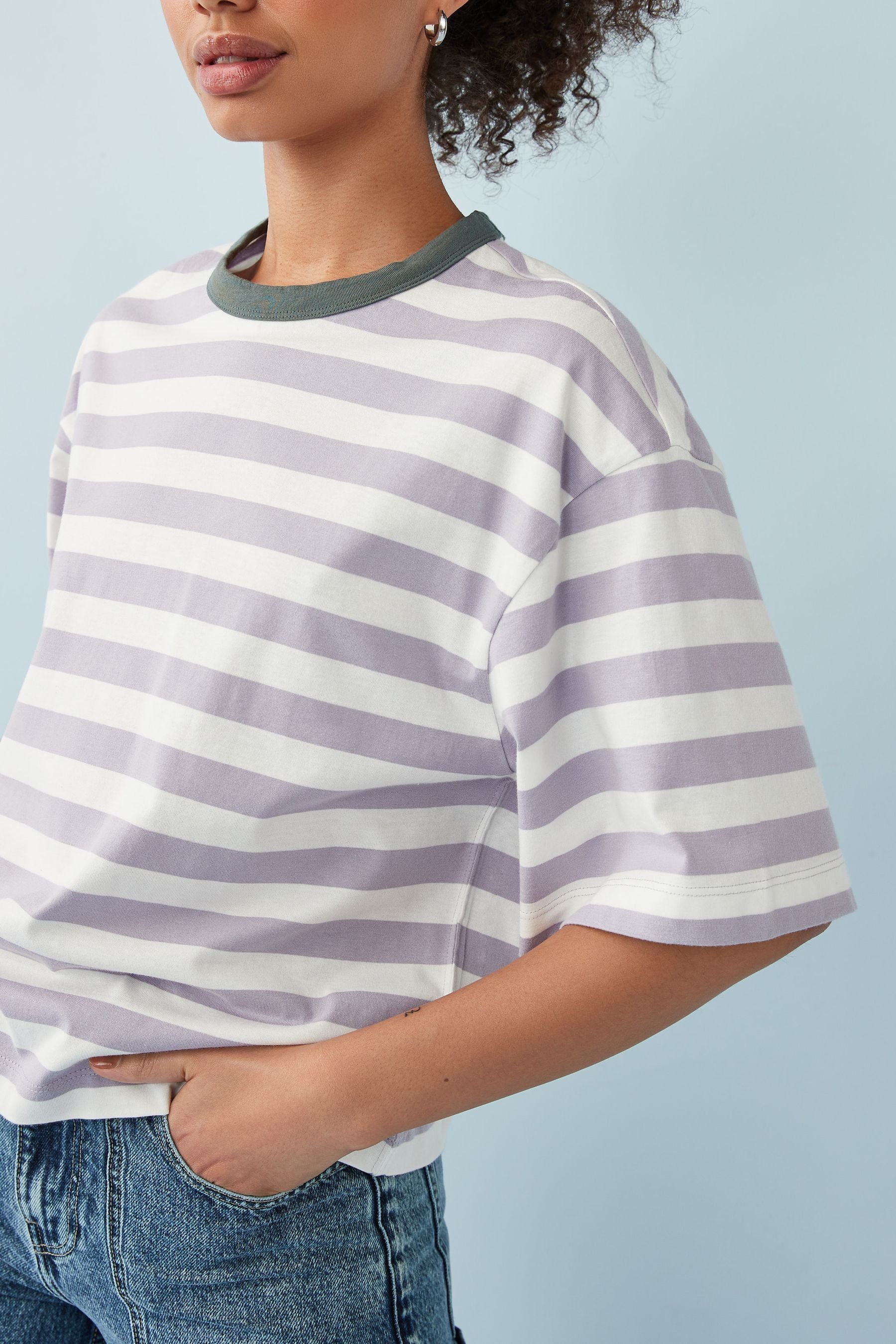Stripe Lilac lockeres Next (1-tlg) T-Shirt Kurzärmliges T-Shirt Purple