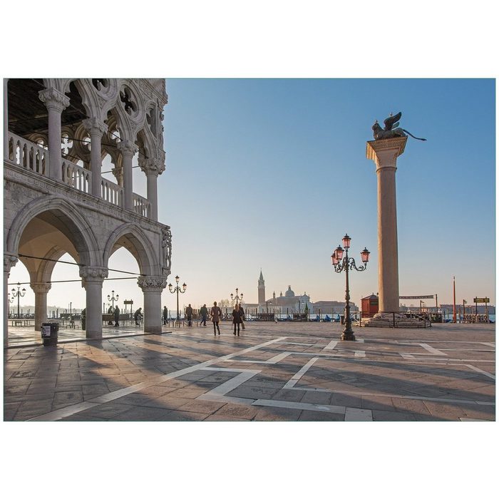 Wallario Vliestapete Venedig - Dogenpalast Markusplatz und die Kirche San Giorgio Maggiore I Seidenmatte Oberfläche hochwertiger Digitaldruck in verschiedenen Größen erhältlich