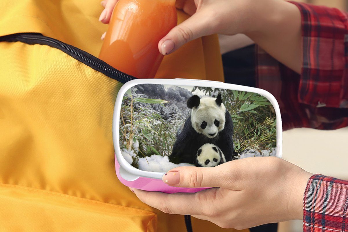 MuchoWow Lunchbox Panda - Schnee, Brotbox Erwachsene, Mädchen, - Snackbox, Kinder, (2-tlg), Kunststoff, für Kunststoff Jungtier Brotdose rosa