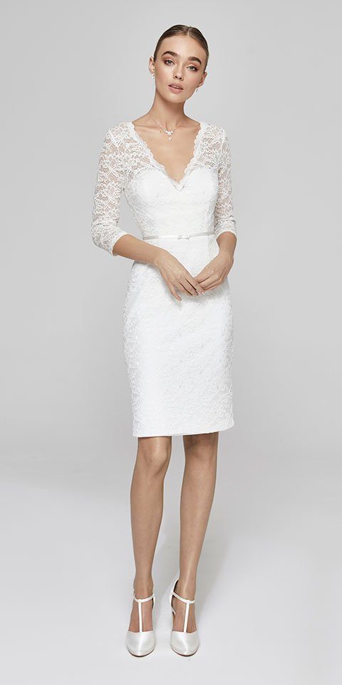 Bride Now! wear, to Brautkleid motifs Arm mit V-Ausschnitt lace comfortable Kurzes 3/4 with und floral Brautkleid