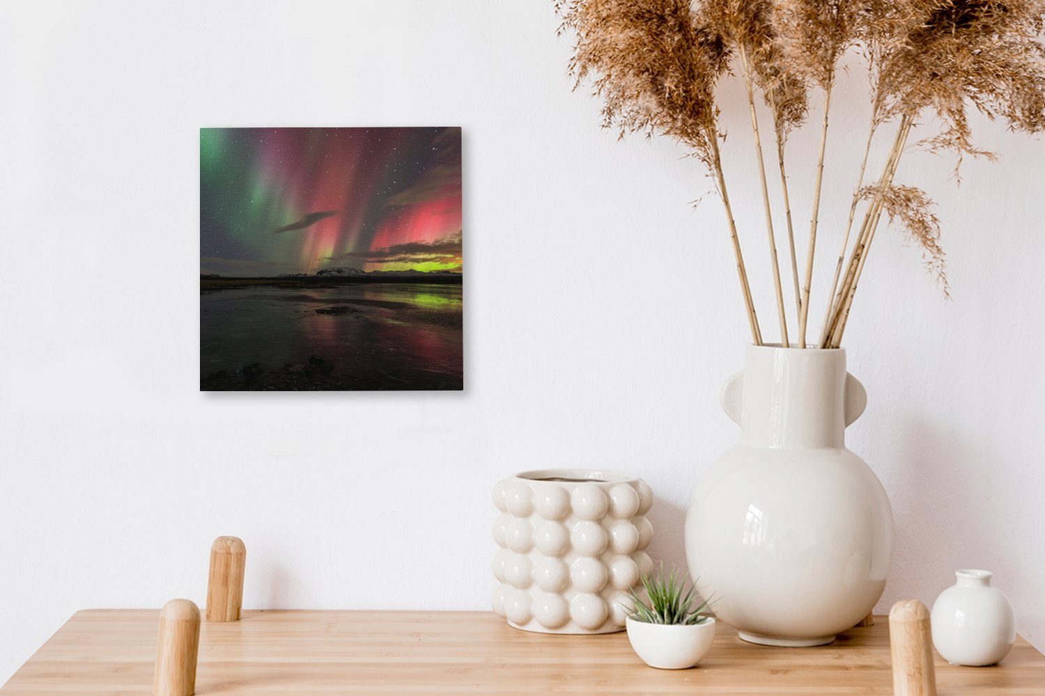 Wohnzimmer OneMillionCanvasses® Leinwand Schlafzimmer für bunt Leinwandbild Bilder Nordlichter - Island - St), Farben, (1