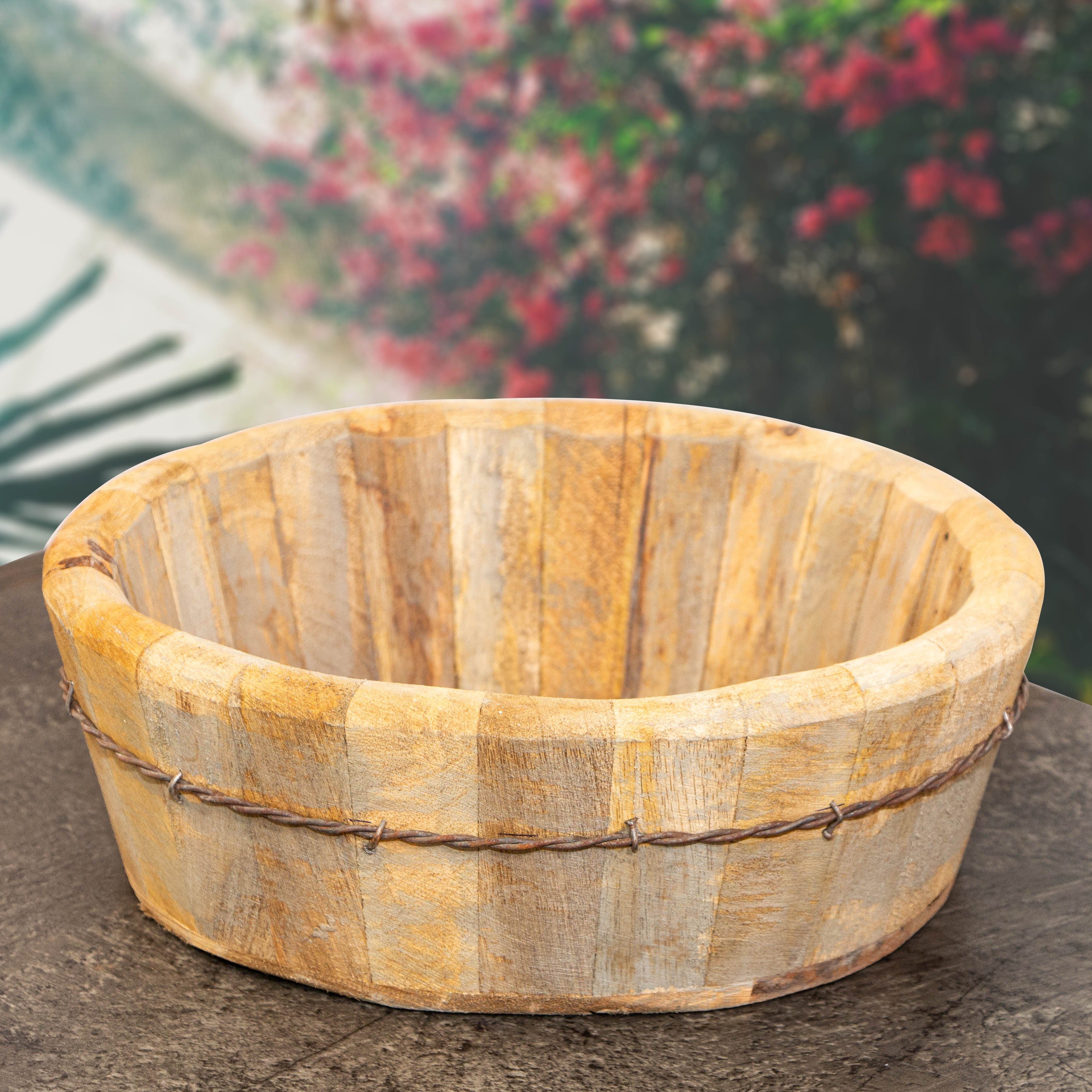 Wanddekoobjekt Holzschüssel, Klein, Eisen Applikationen, in Shabby- Chick